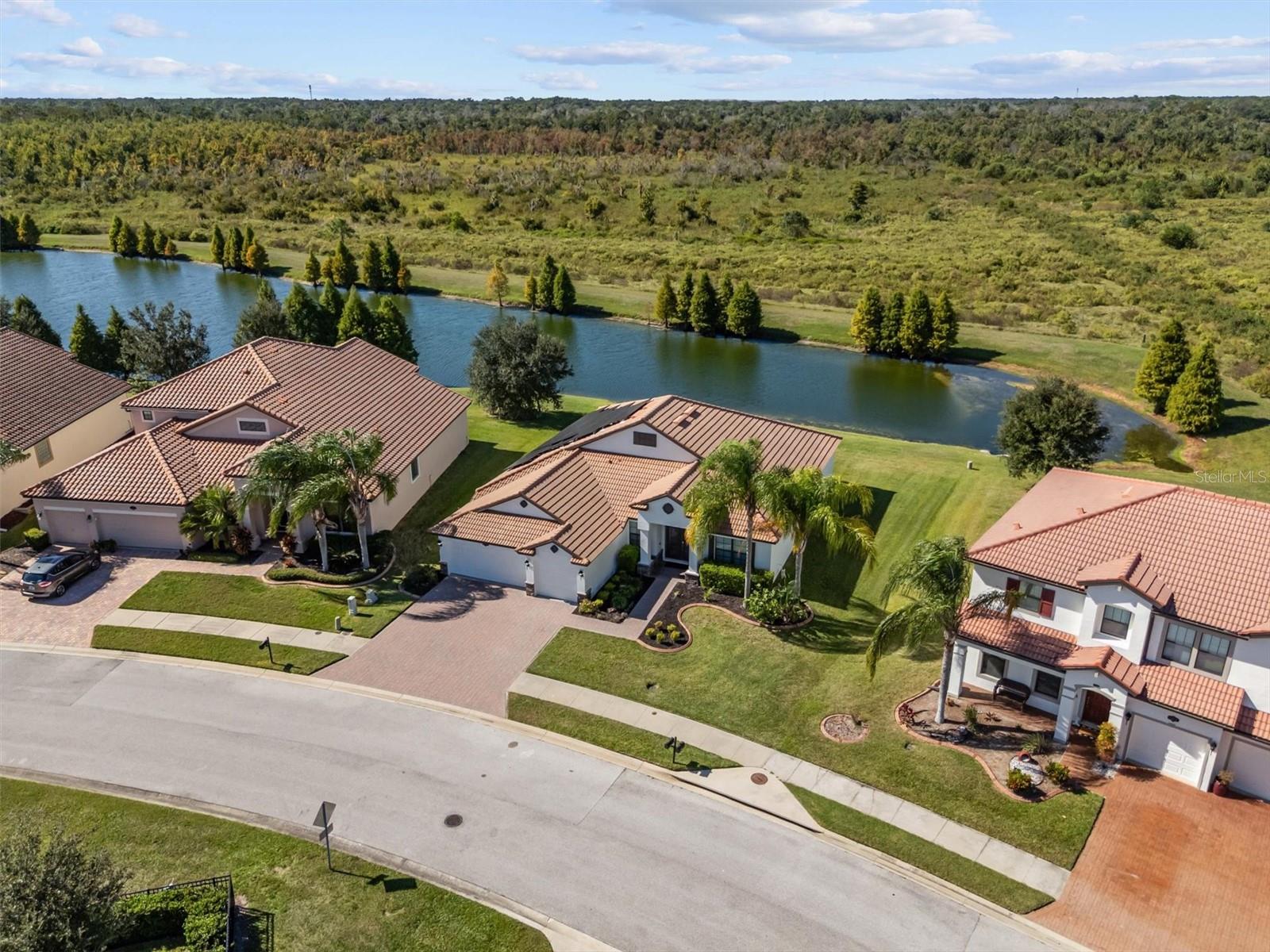 Image 26 of 63 For 4056 Sunset Lake Drive