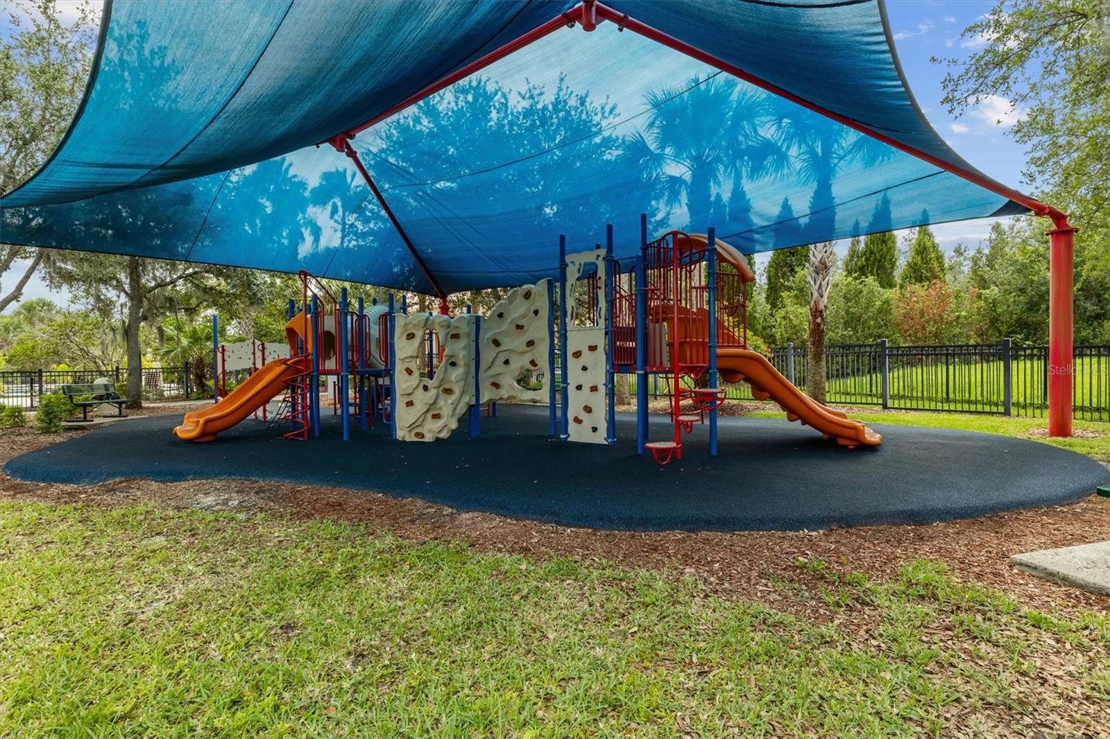 Image 33 of 63 For 4056 Sunset Lake Drive