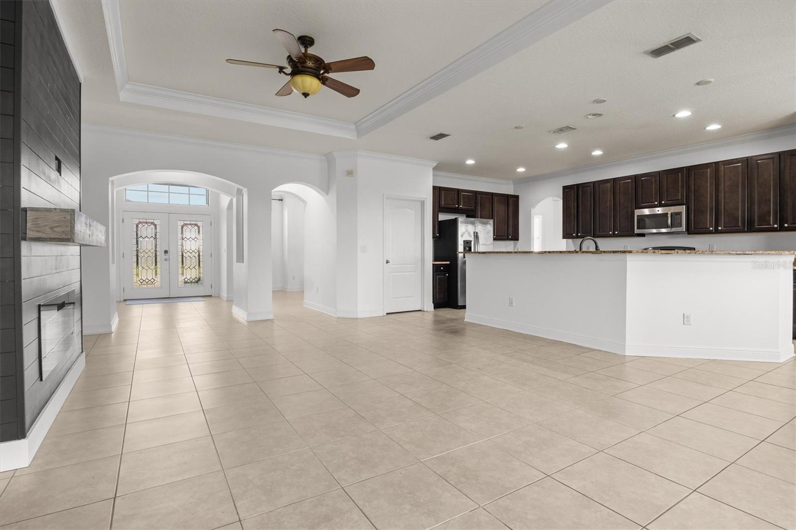 Image 45 of 63 For 4056 Sunset Lake Drive