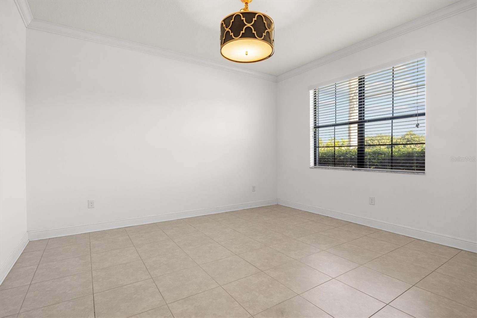 Image 9 of 63 For 4056 Sunset Lake Drive