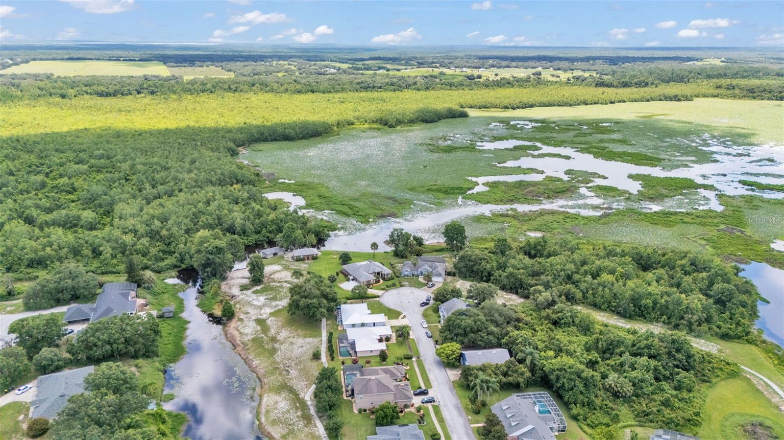 Image 12 of 85 For 237 Kent Court