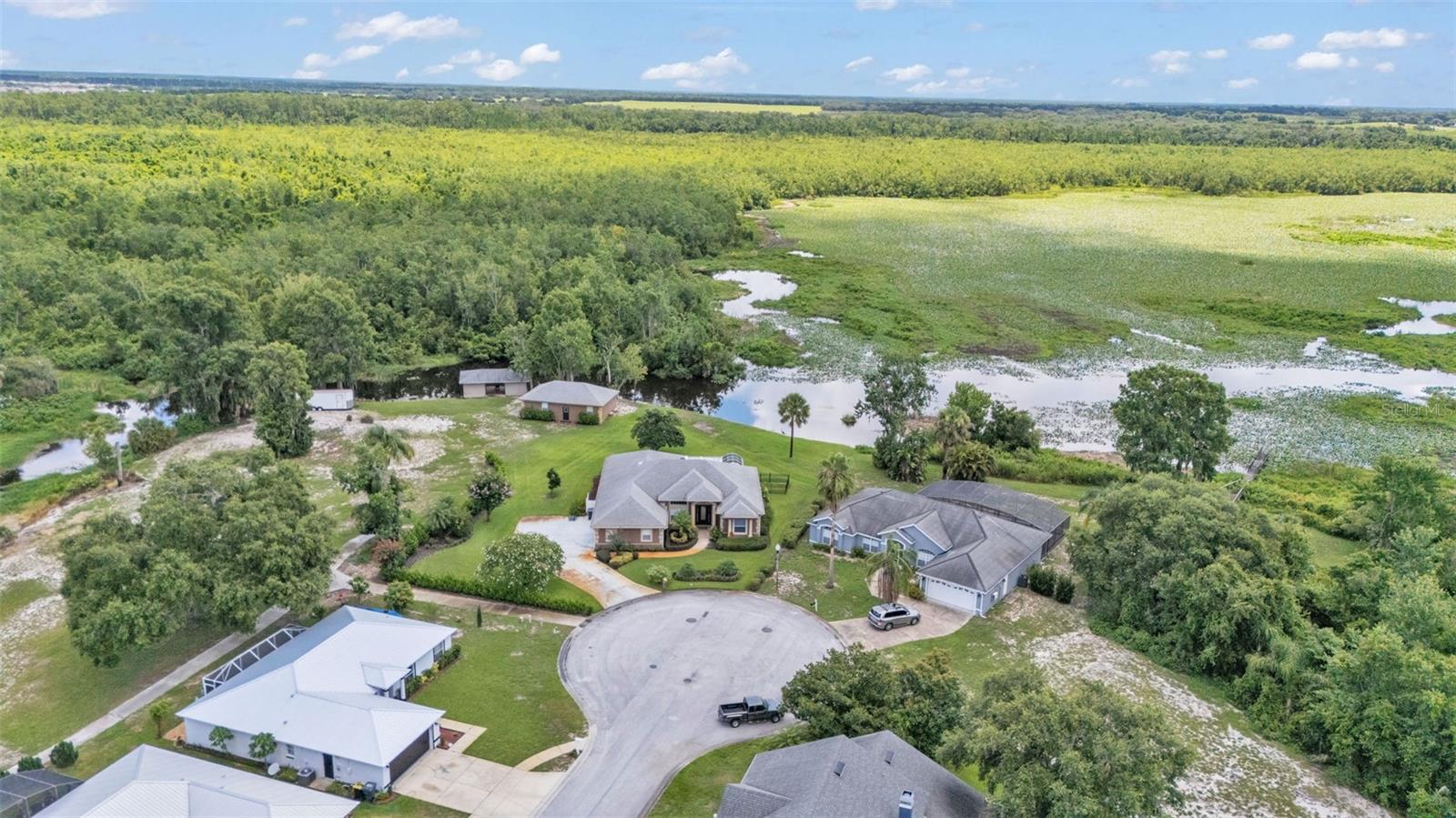 Image 14 of 85 For 237 Kent Court