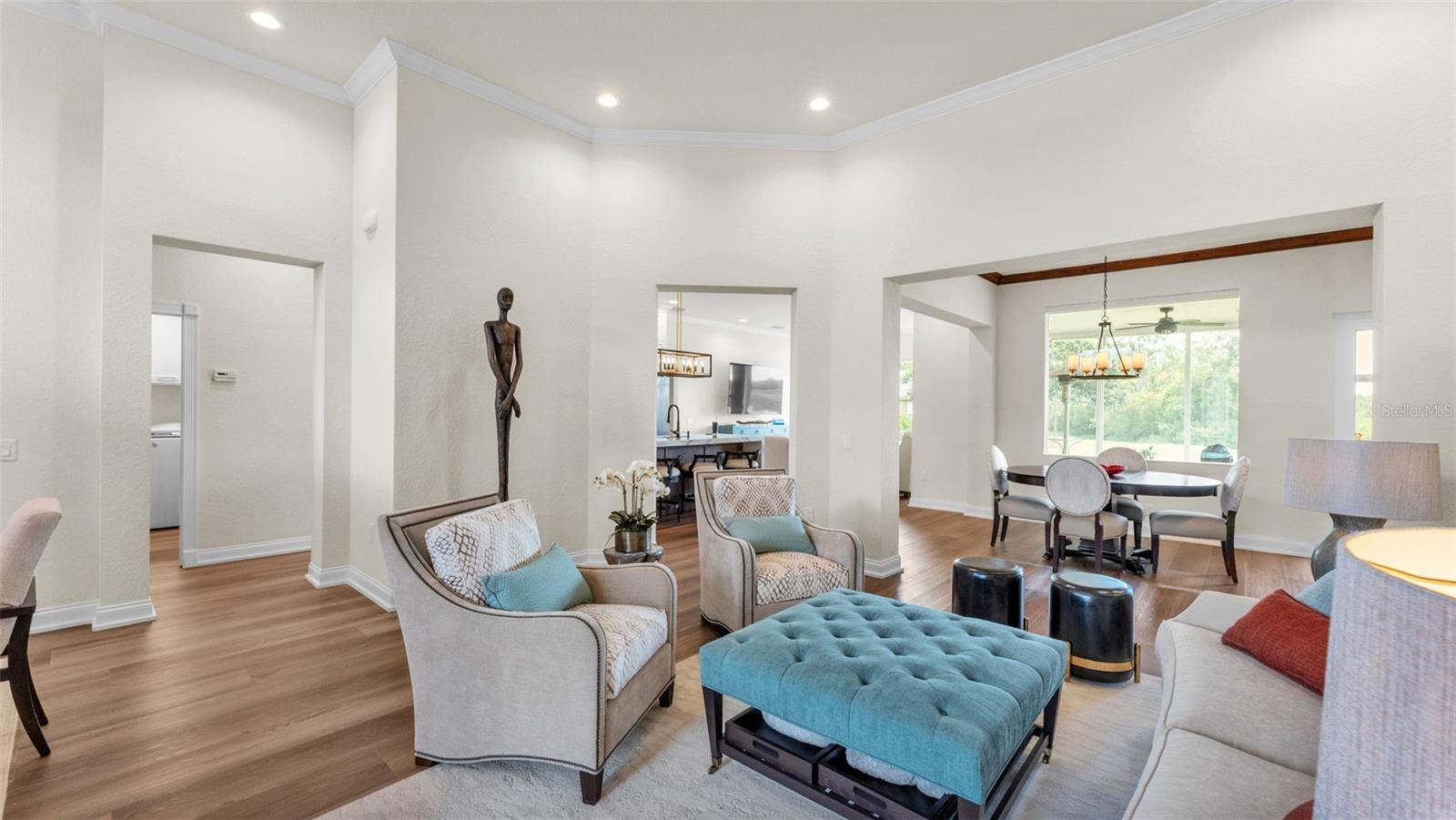 Image 23 of 85 For 237 Kent Court