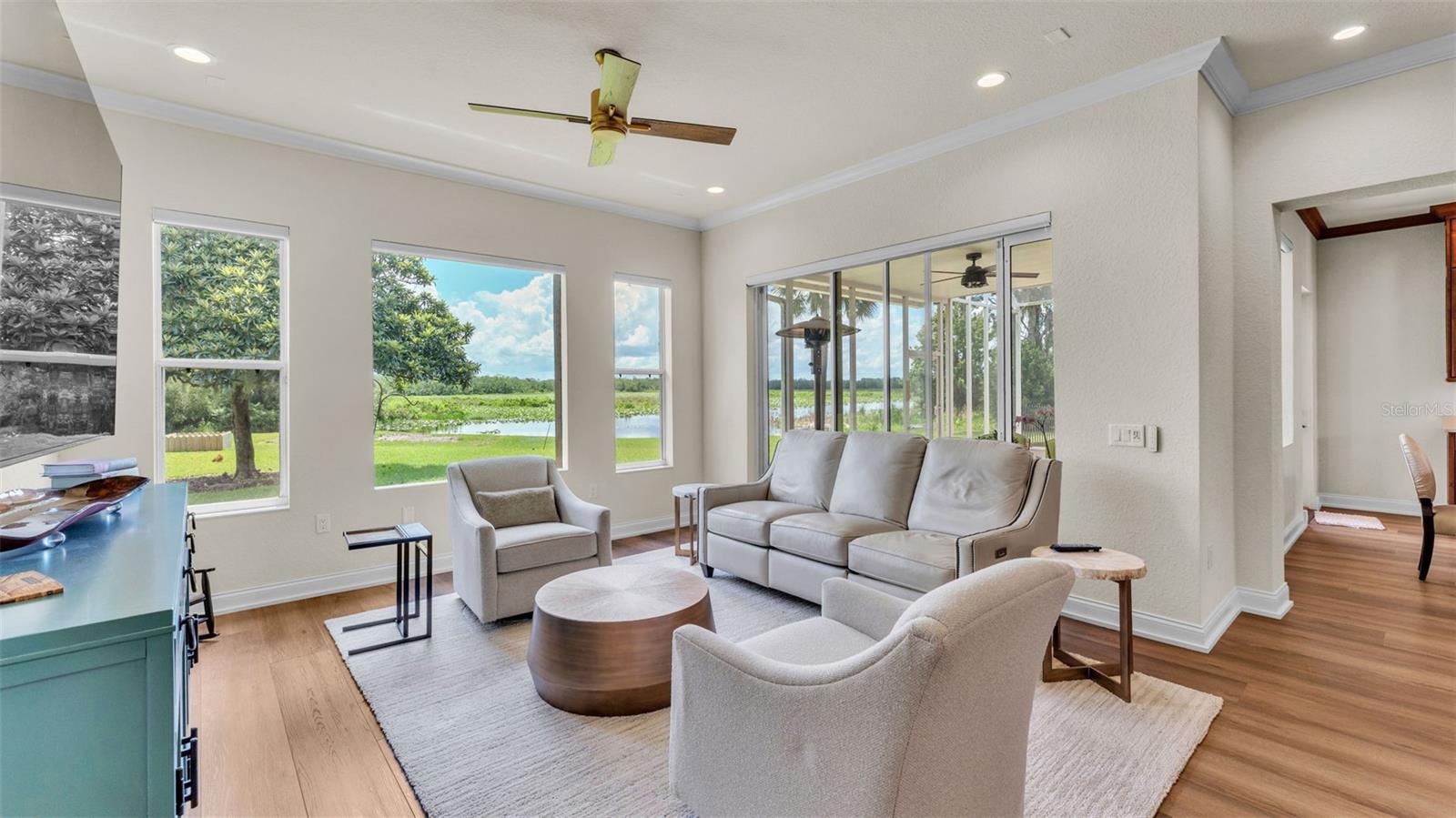 Image 29 of 85 For 237 Kent Court