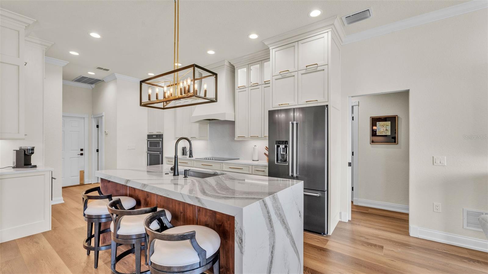 Image 35 of 85 For 237 Kent Court