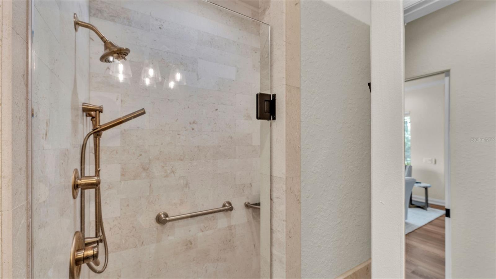 Image 45 of 85 For 237 Kent Court