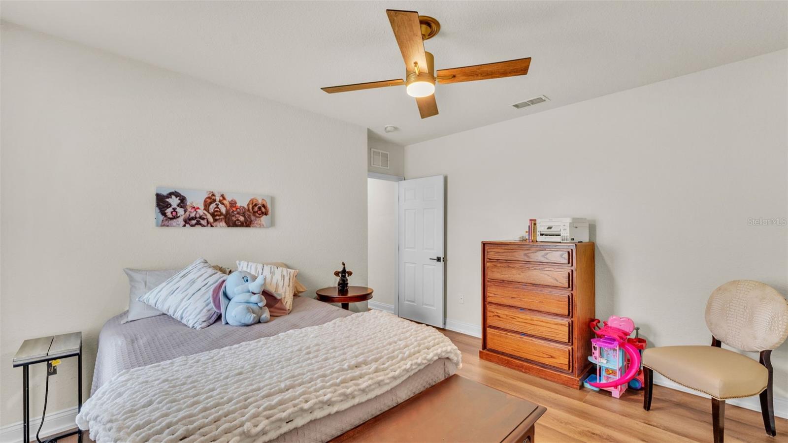 Image 47 of 85 For 237 Kent Court