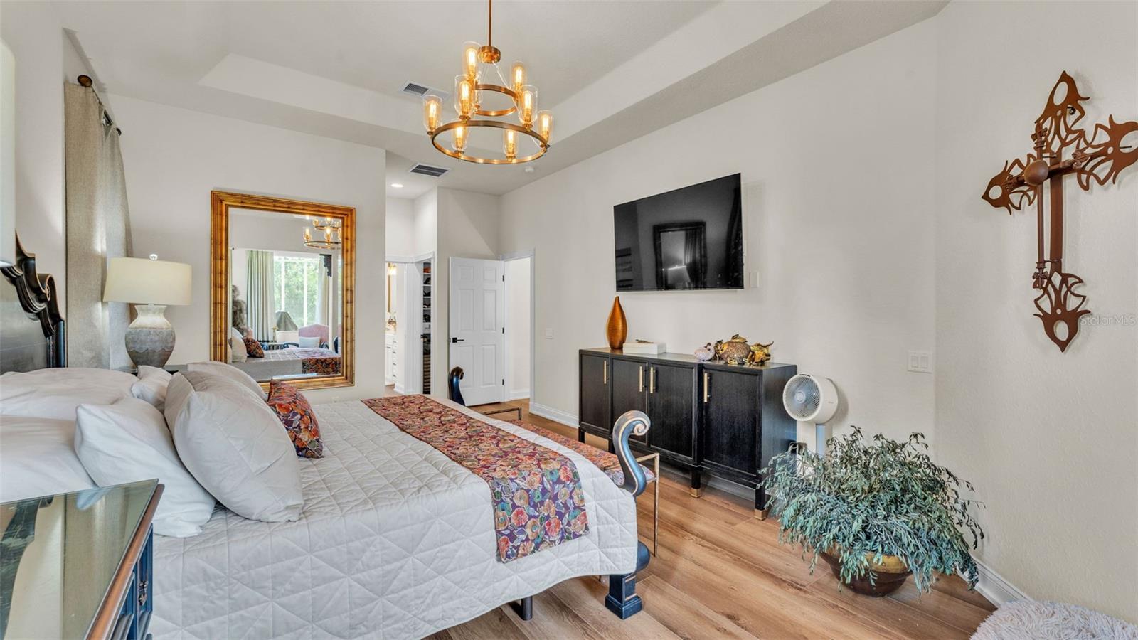 Image 49 of 85 For 237 Kent Court