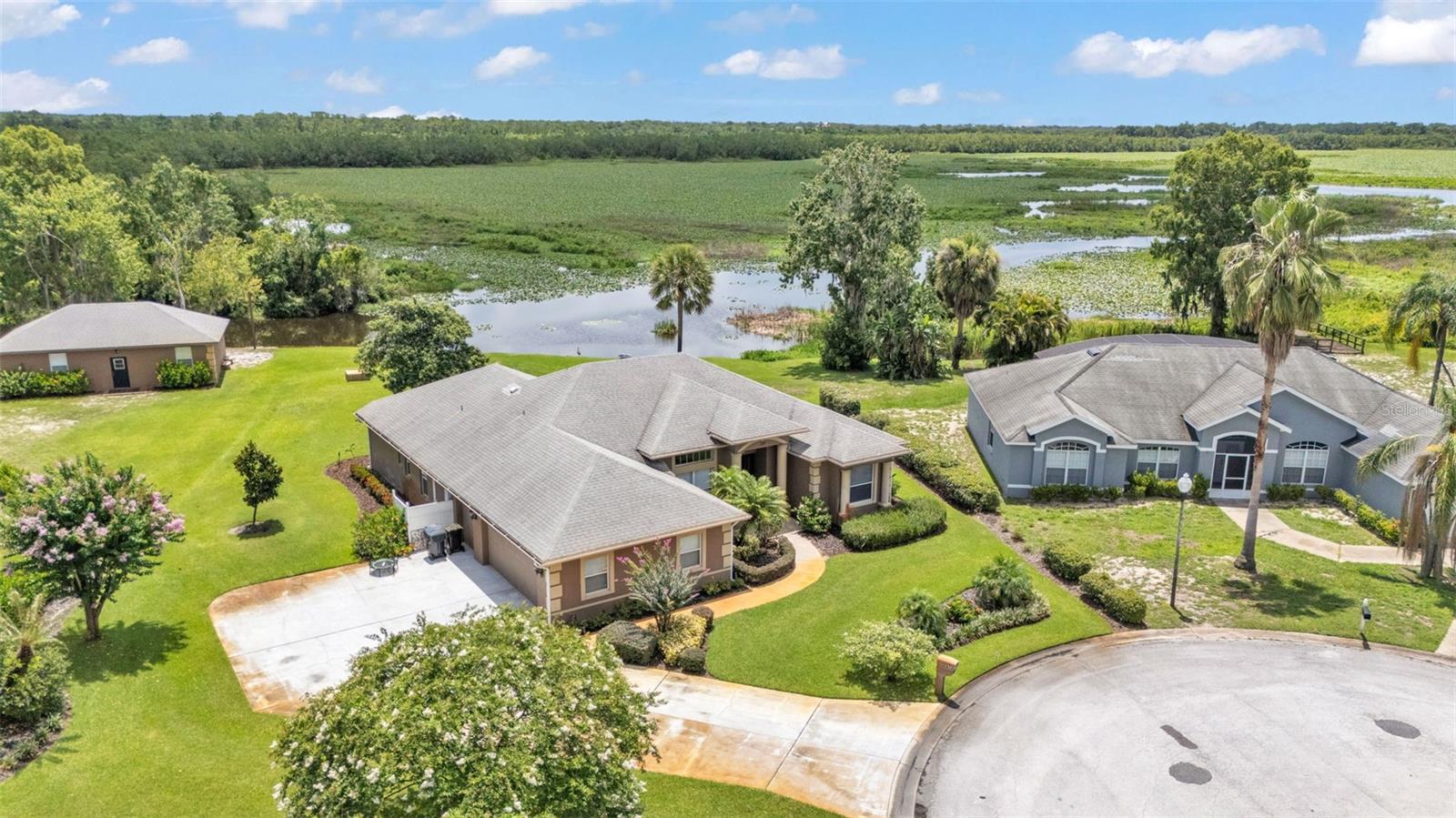 Image 5 of 85 For 237 Kent Court