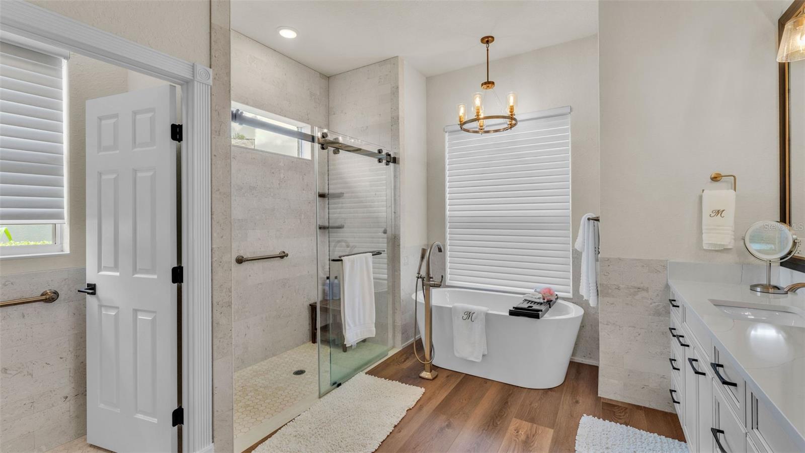 Image 53 of 85 For 237 Kent Court