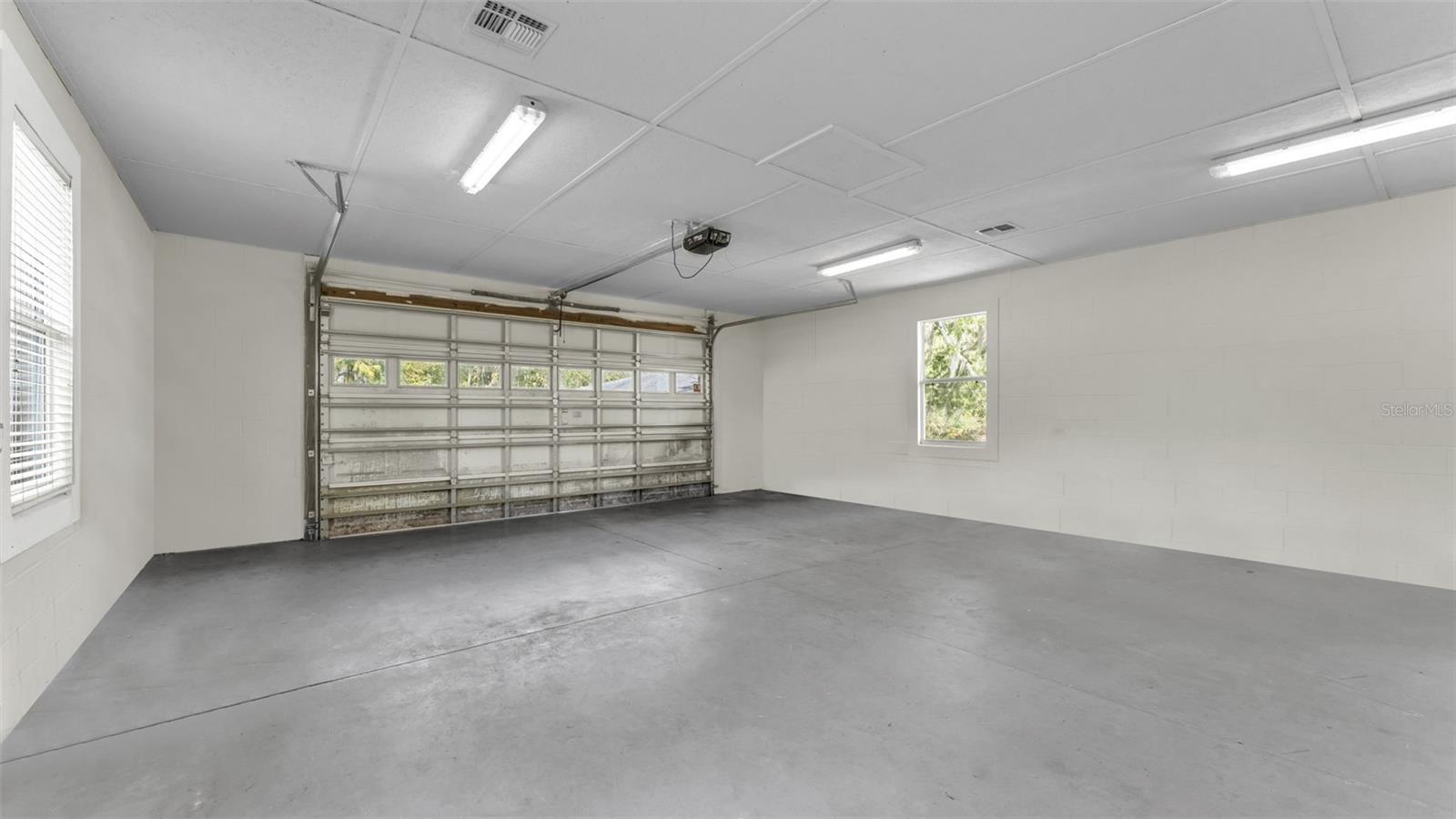 Image 71 of 85 For 237 Kent Court