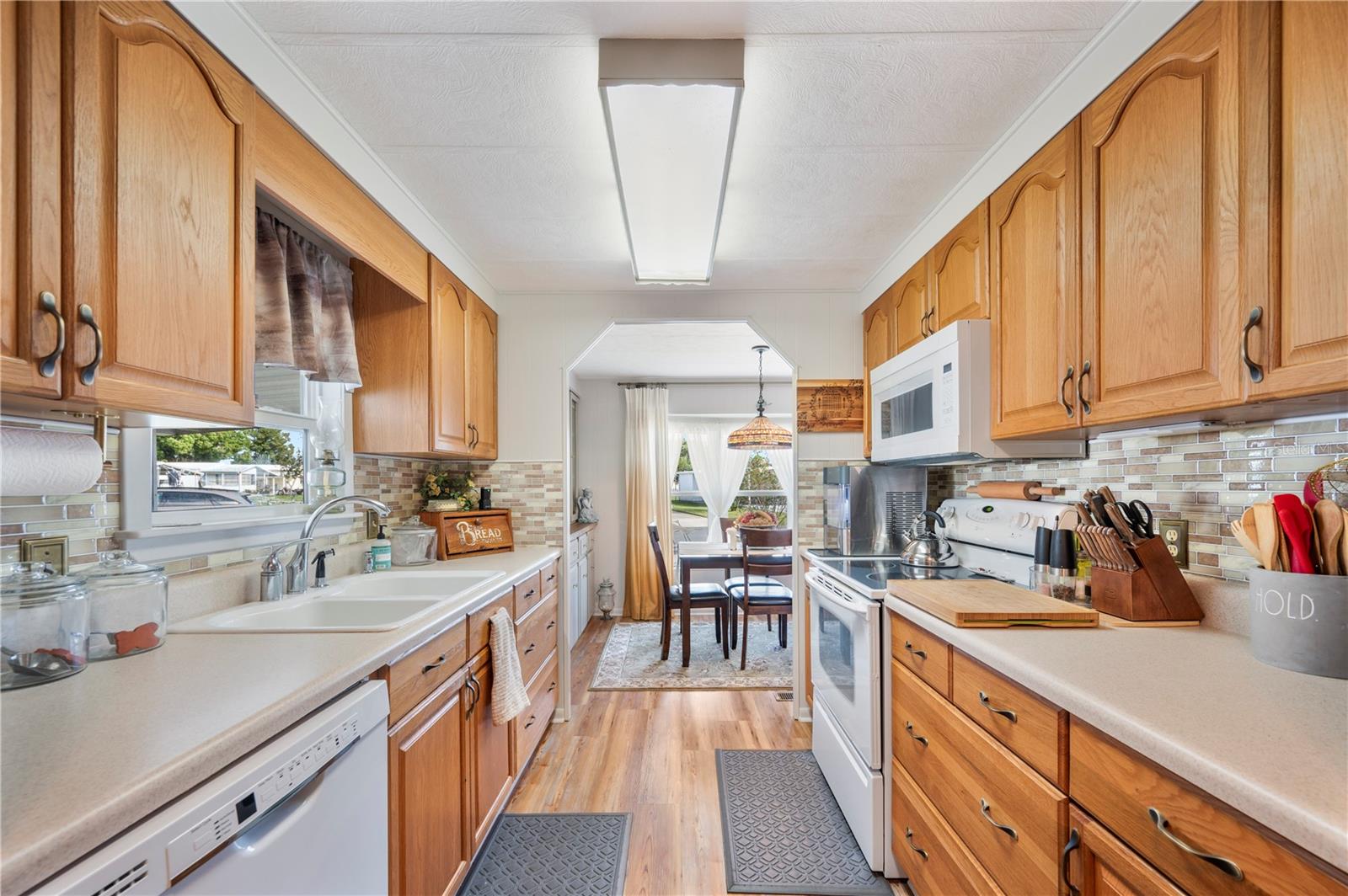 Image 2 of 19 For 1610 Reynolds Road 187