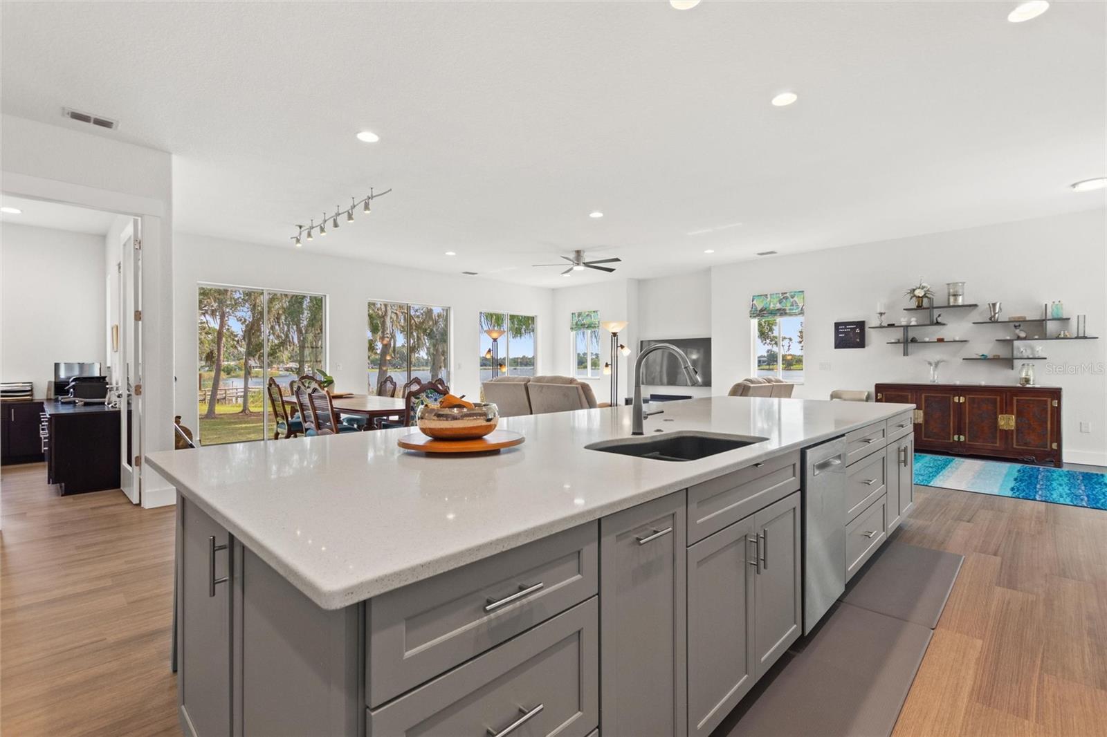 Image 15 of 51 For 381 Nolane Lane