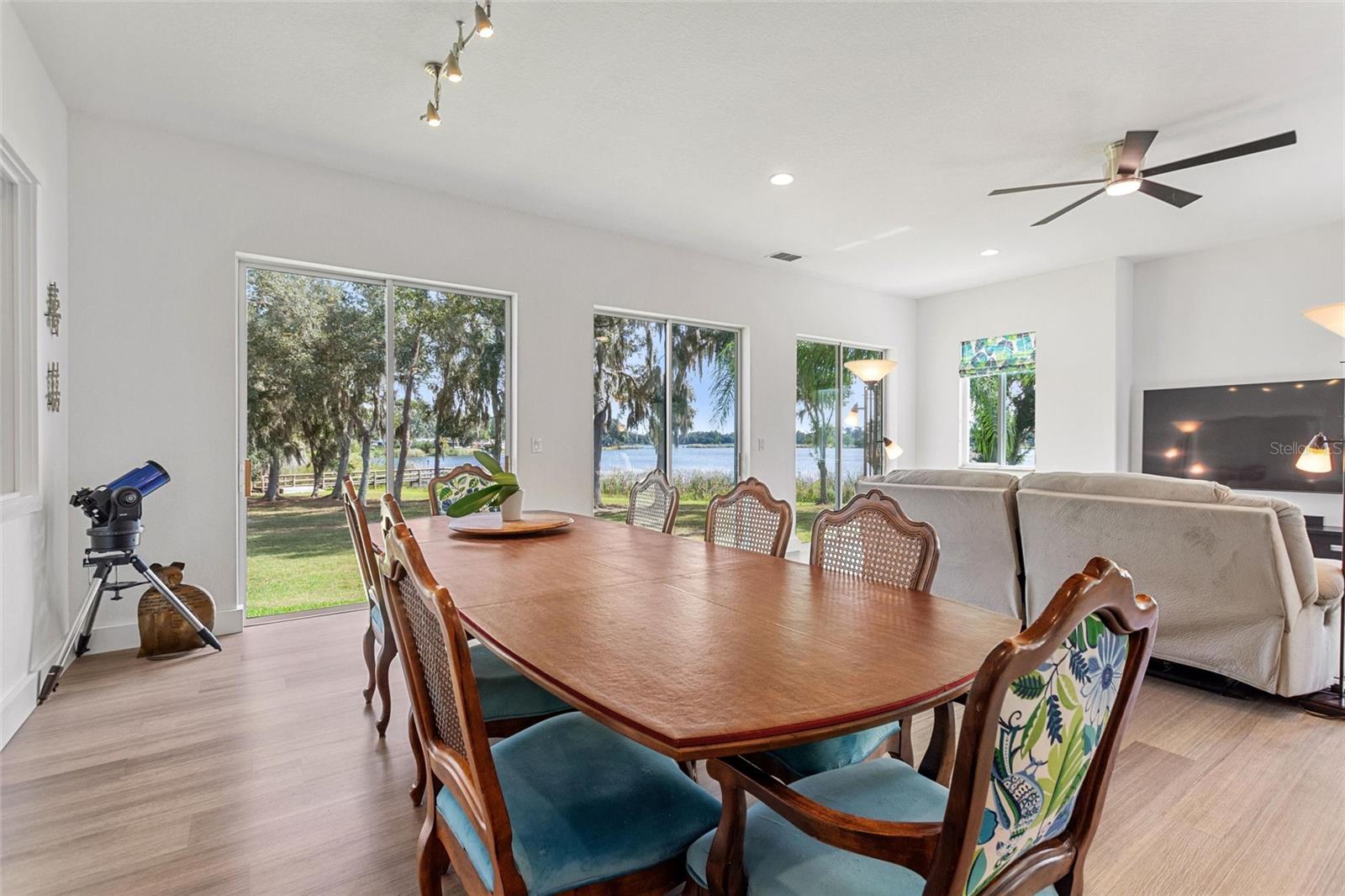 Image 23 of 51 For 381 Nolane Lane