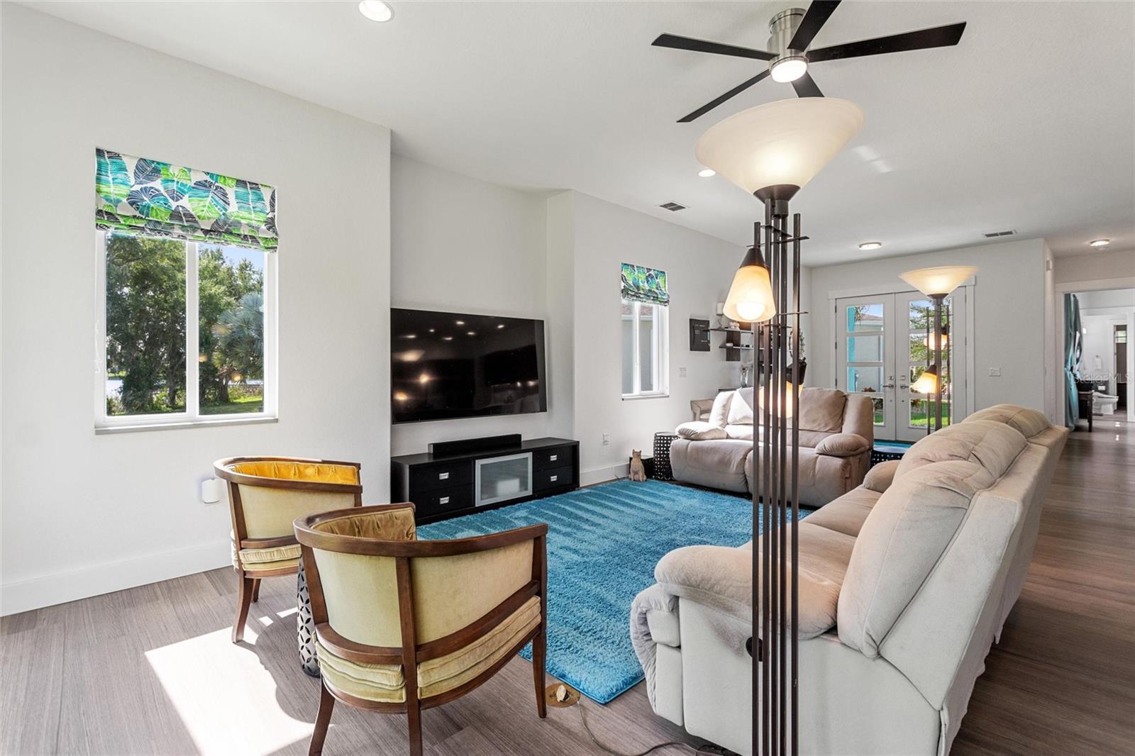 Image 26 of 51 For 381 Nolane Lane