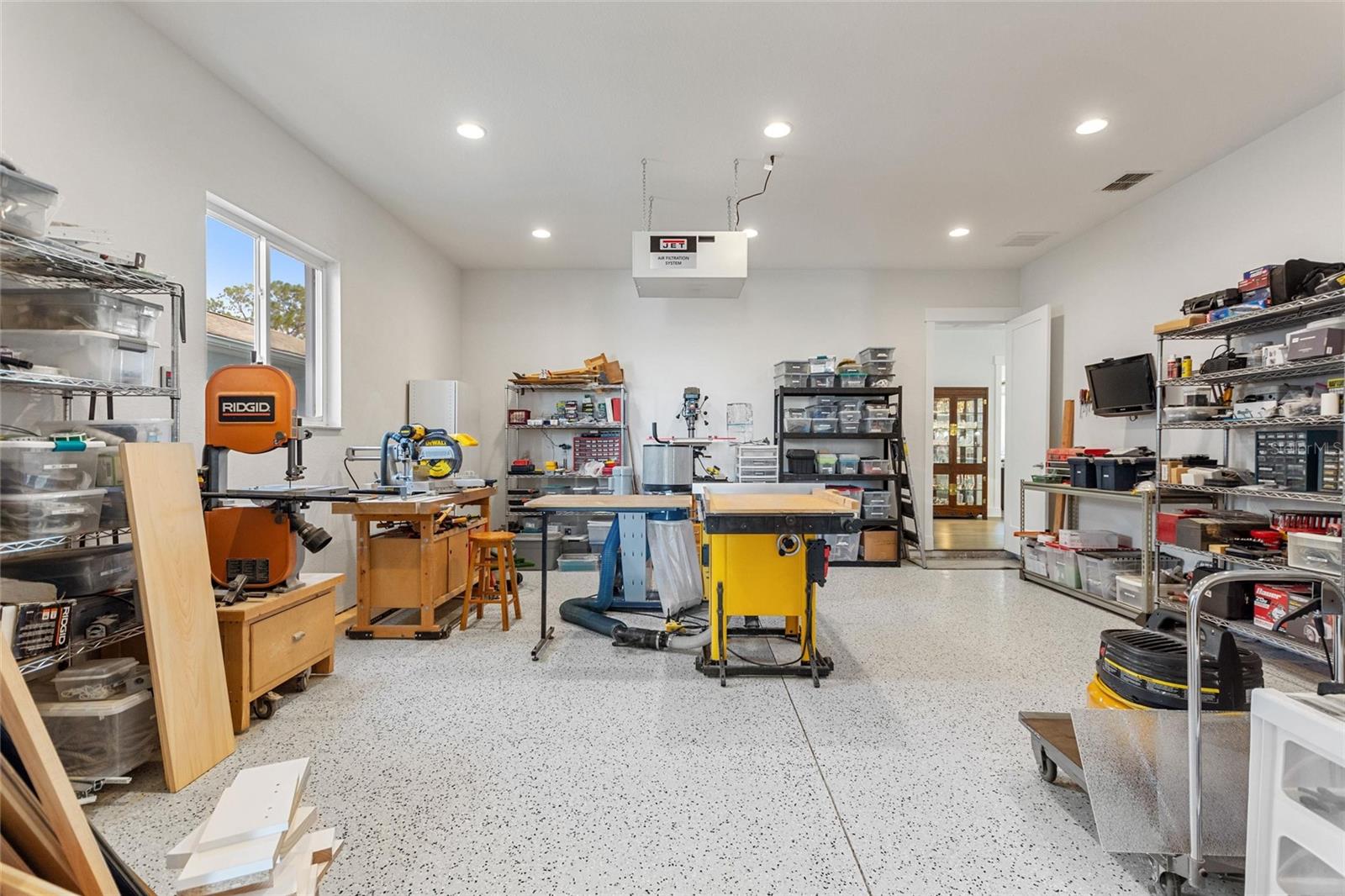 Image 45 of 51 For 381 Nolane Lane