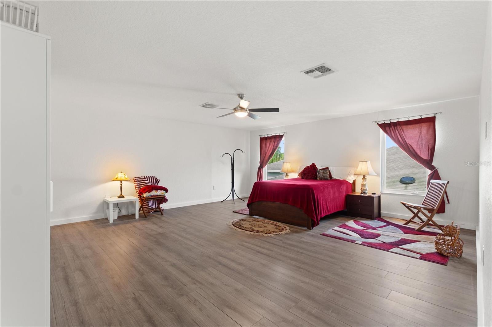 Image 52 of 57 For 381 Nolane Lane