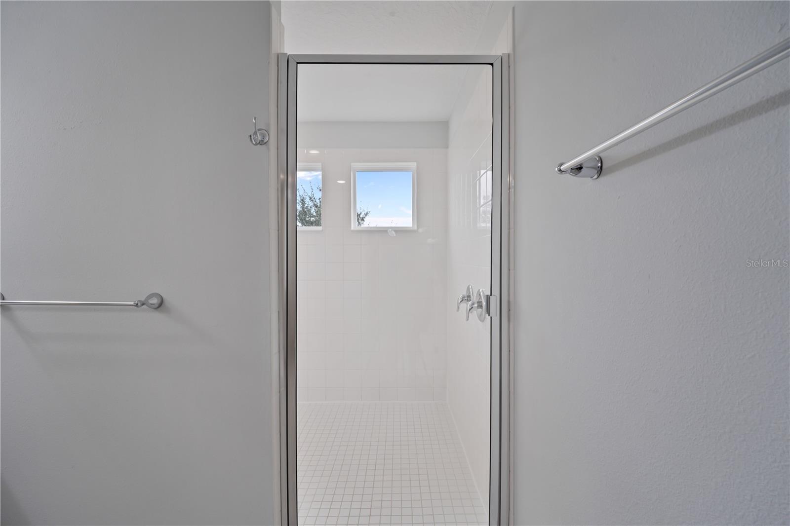 Image 24 of 32 For 178 Aberdeen Street