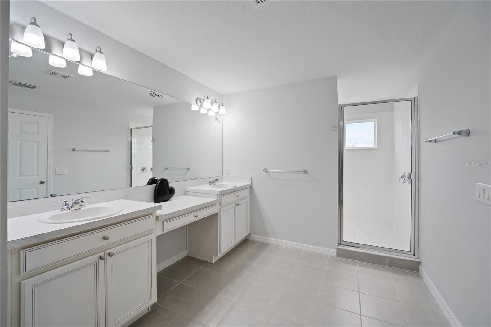 Image 28 of 32 For 178 Aberdeen Street