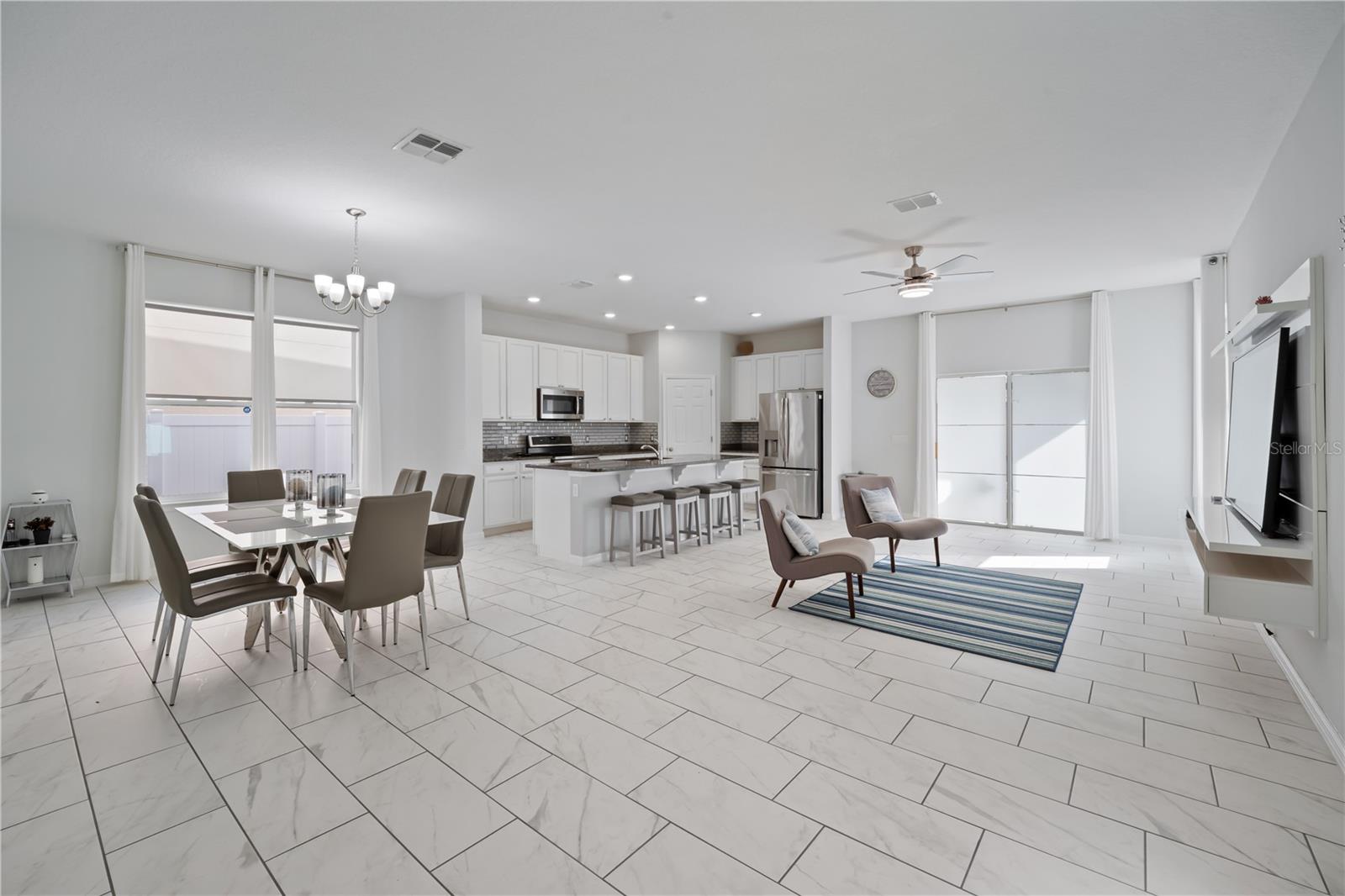 Image 3 of 32 For 178 Aberdeen Street