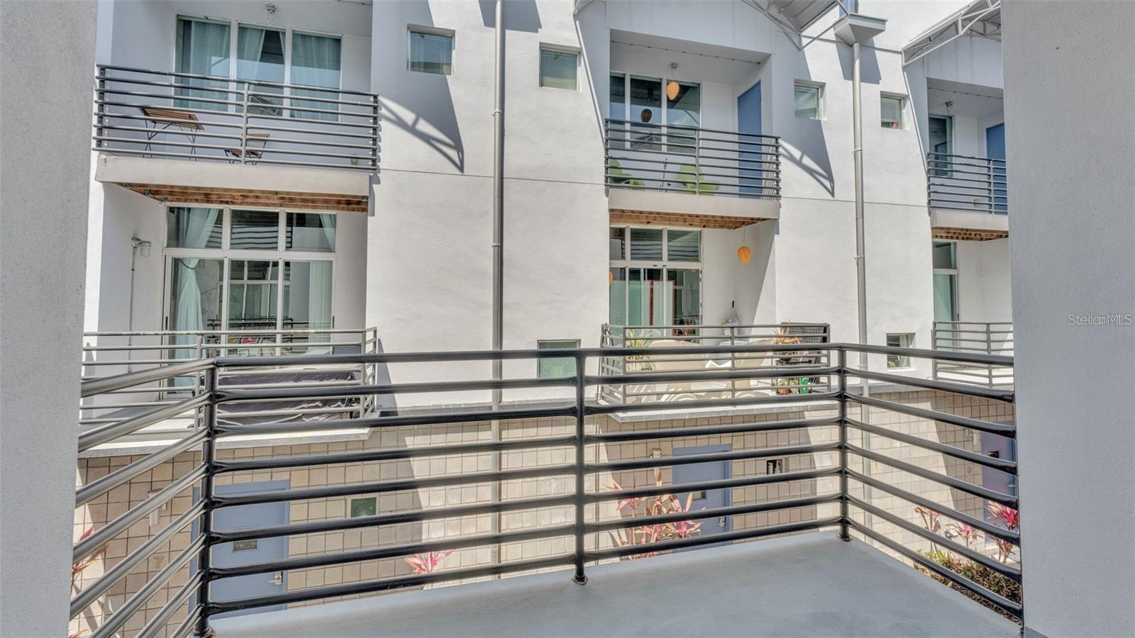 Image 19 of 46 For 5008 Macdill Avenue 12