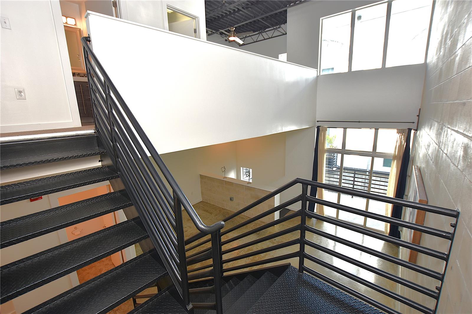 Image 20 of 46 For 5008 Macdill Avenue 12