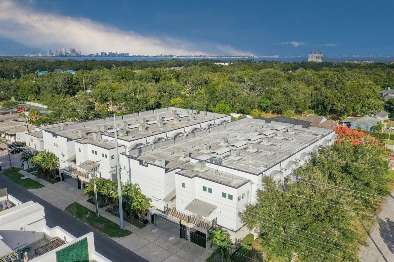 Image 3 of 46 For 5008 Macdill Avenue 12