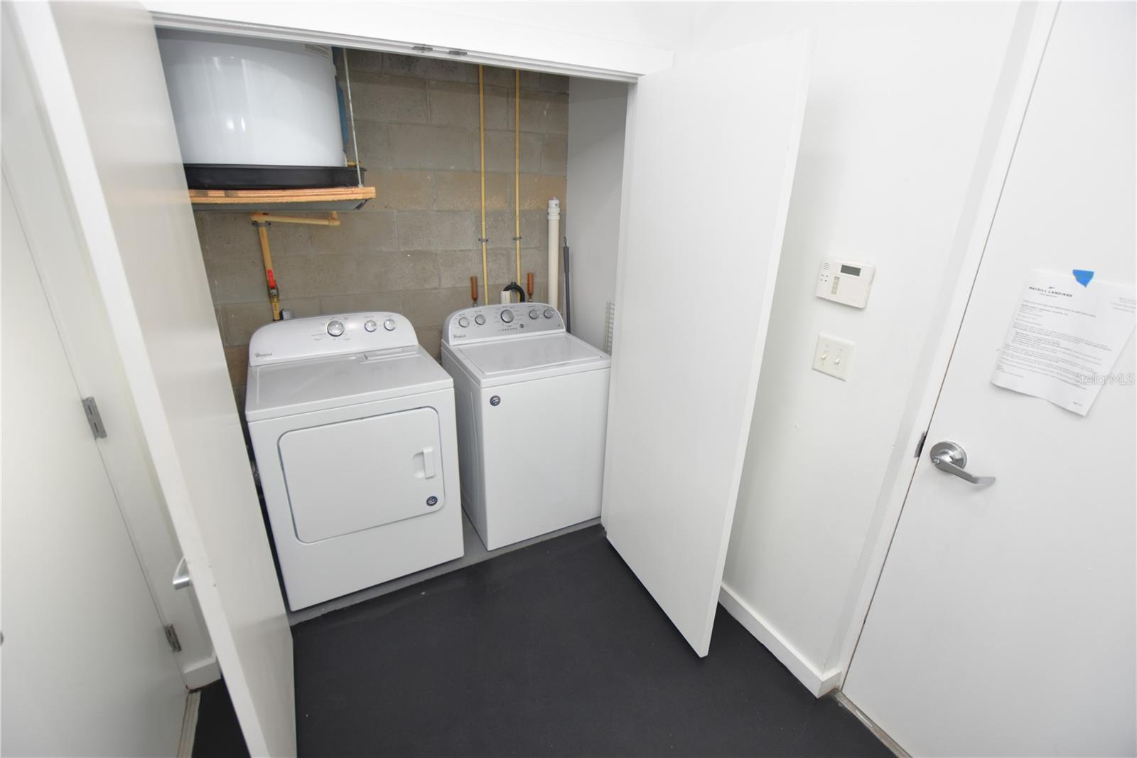 Image 40 of 46 For 5008 Macdill Avenue 12