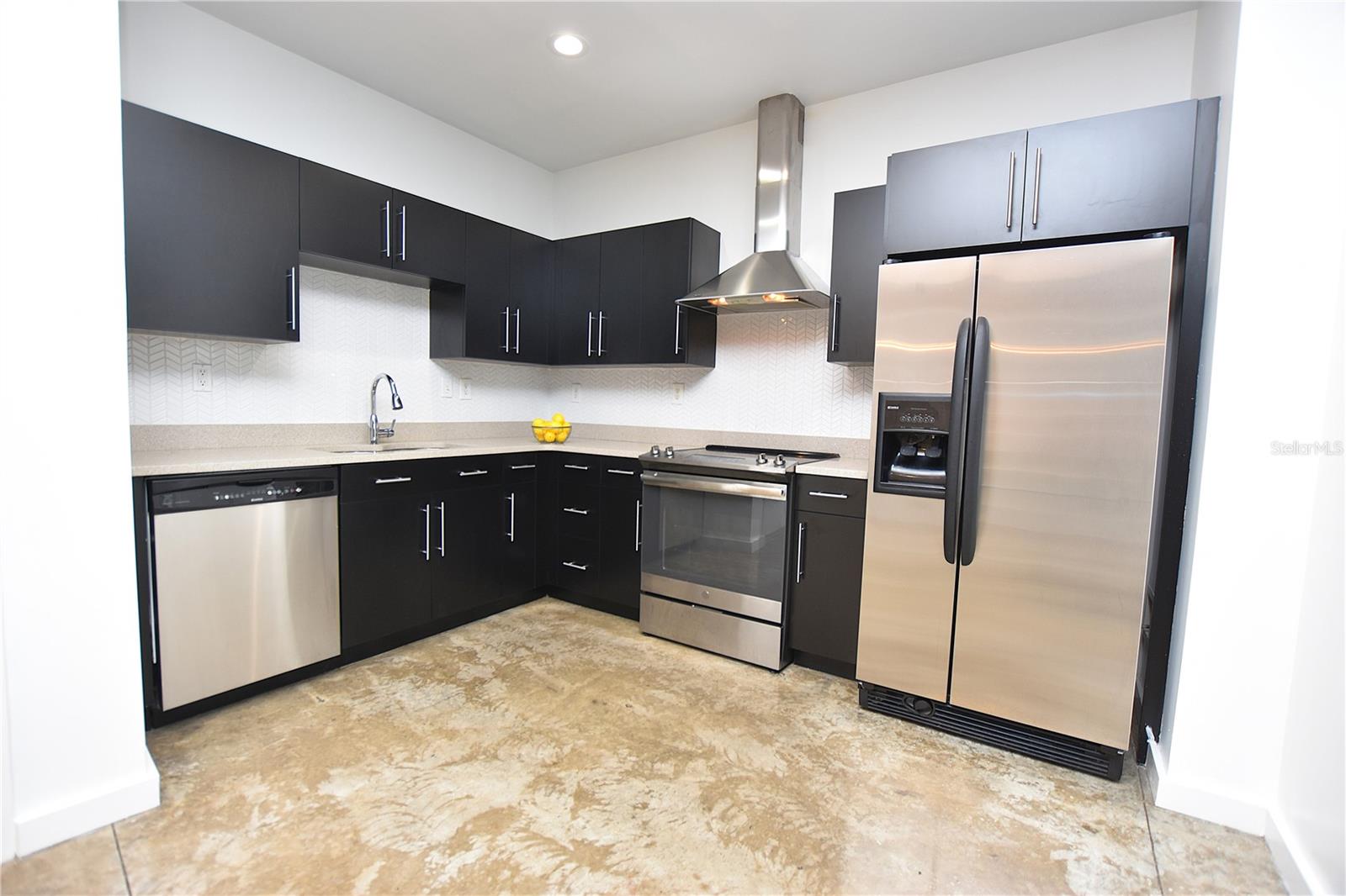 Image 8 of 46 For 5008 Macdill Avenue 12