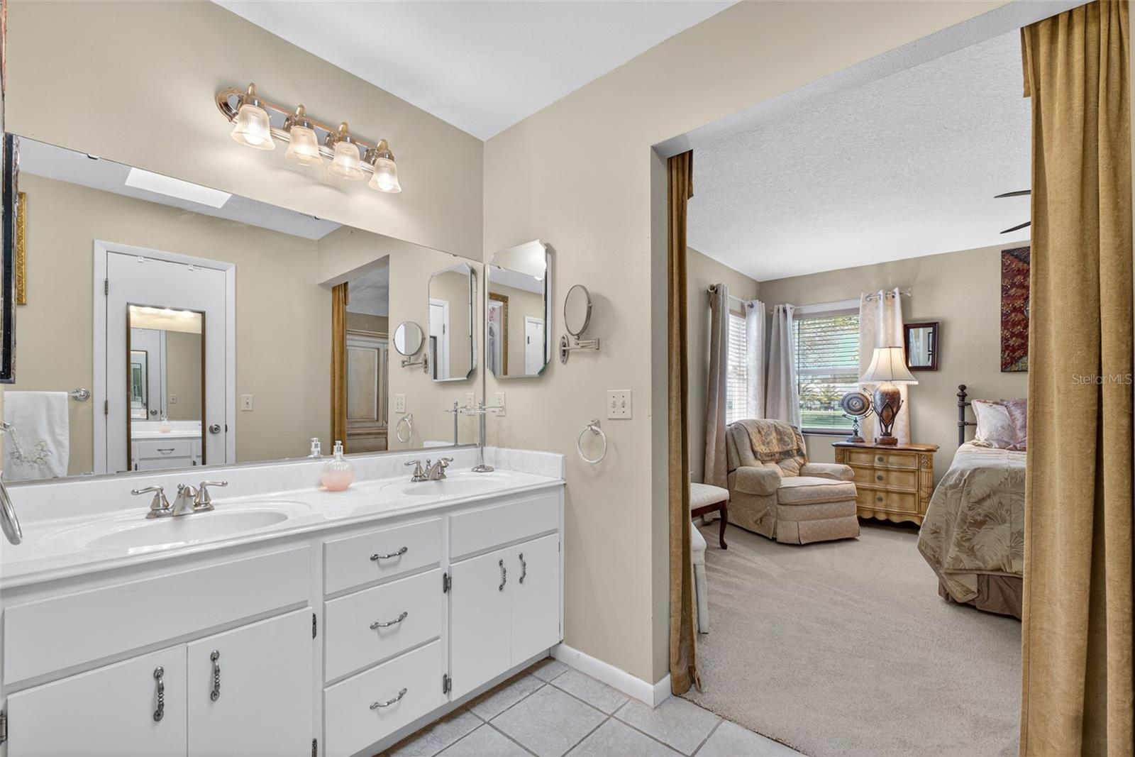 Image 25 of 57 For 1958 Long Boat Drive