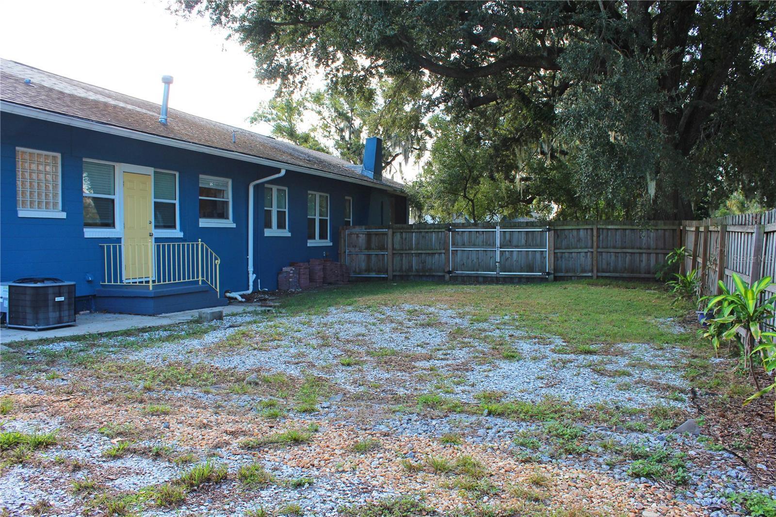 Image 34 of 40 For 1718 Elm Road