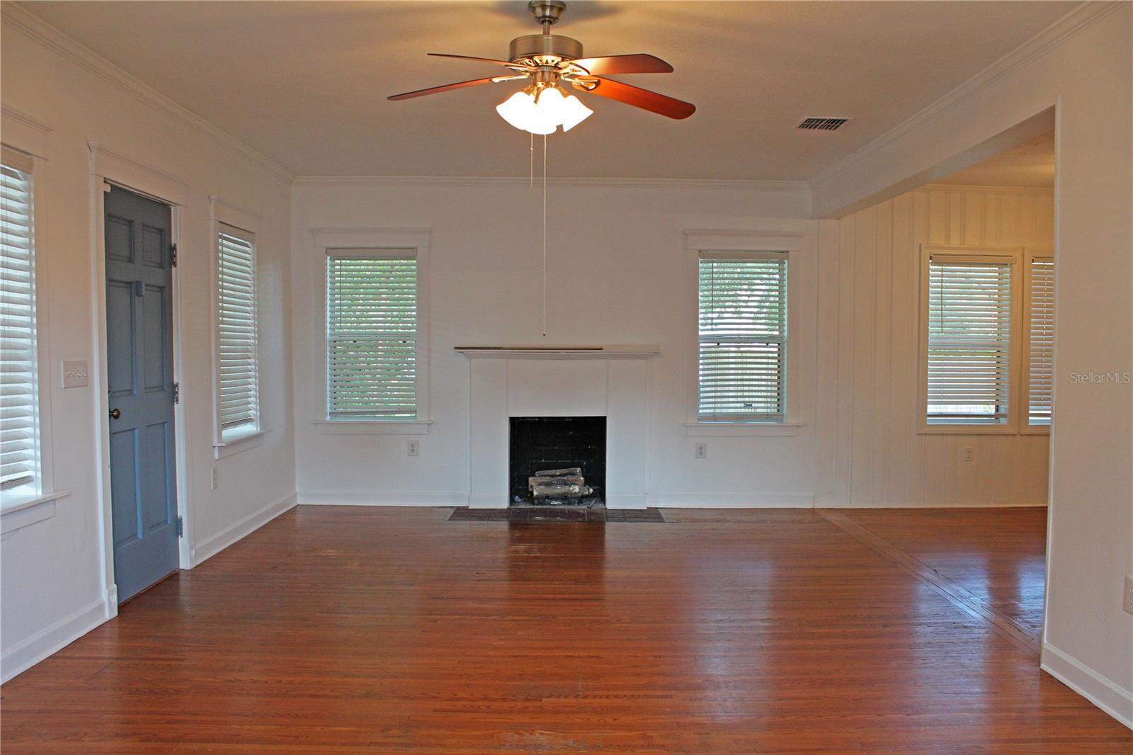 Image 9 of 40 For 1718 Elm Road