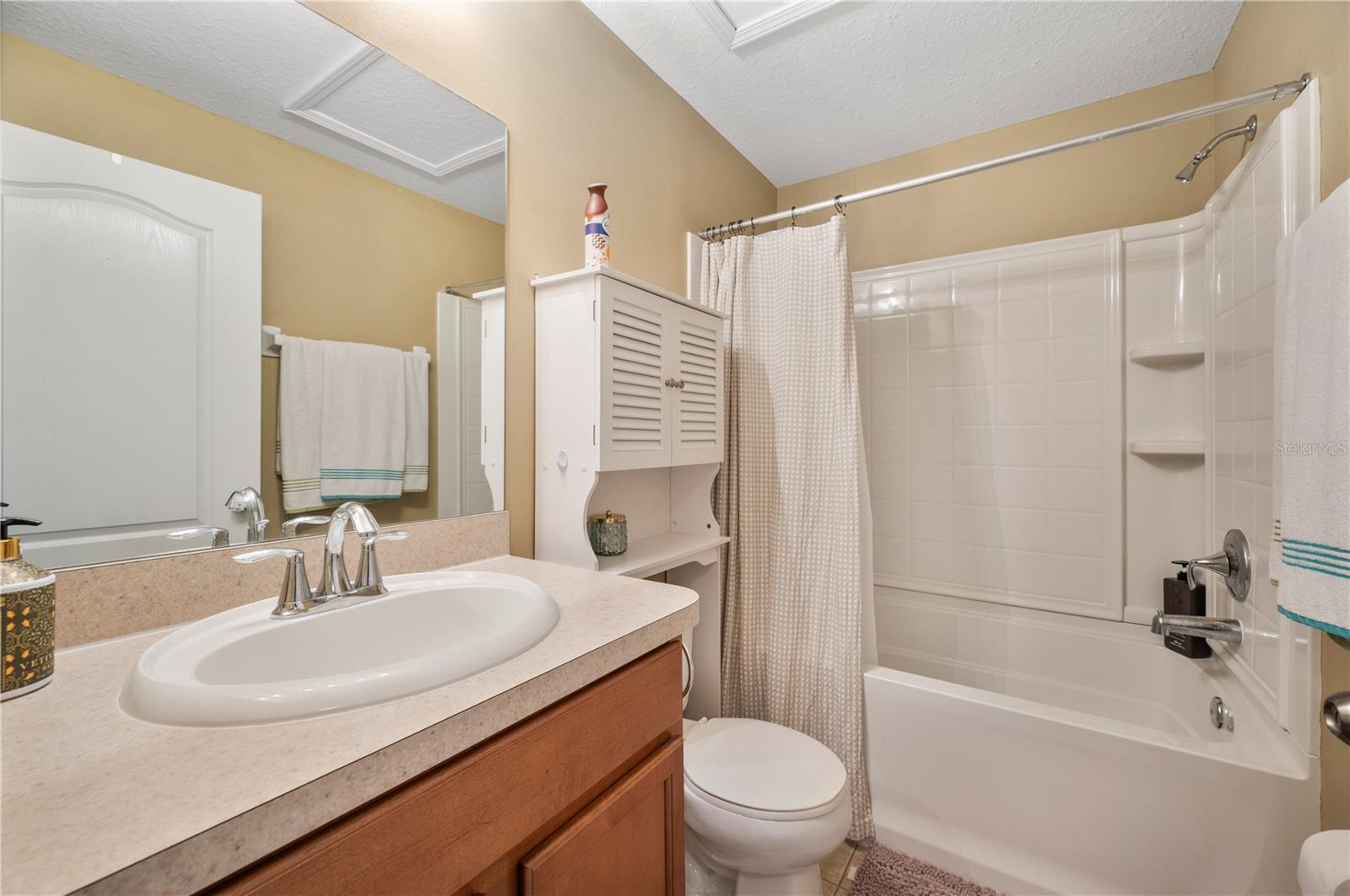 Image 11 of 15 For 4038 Winding Vine Drive