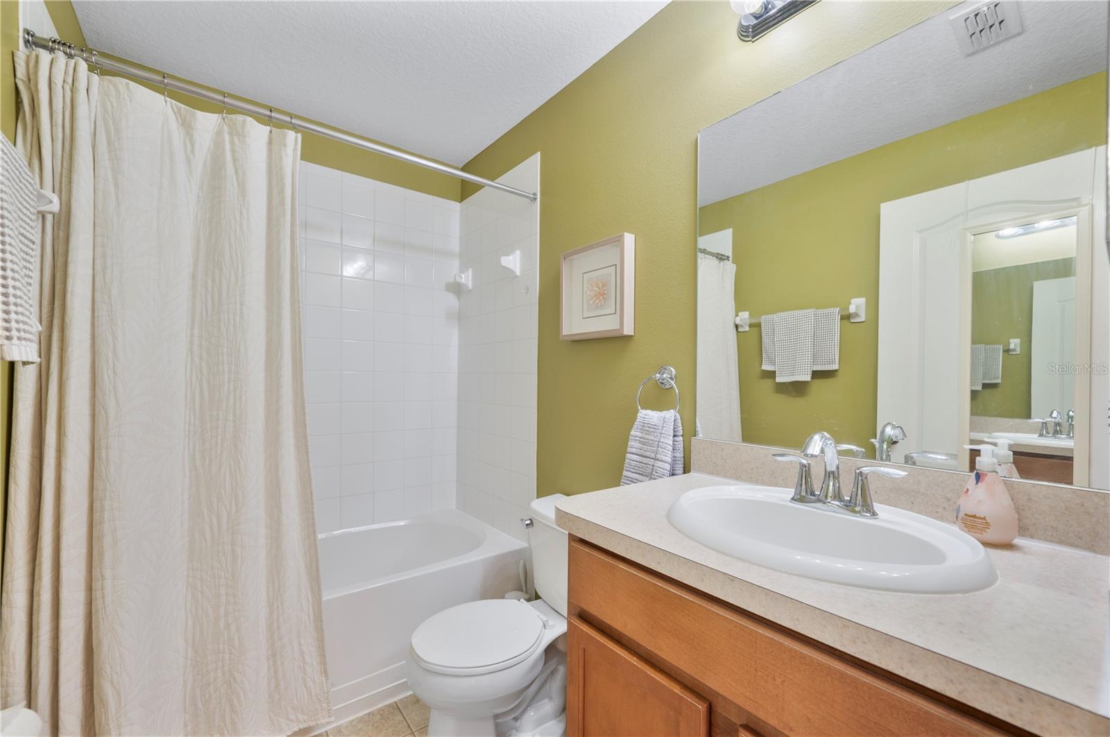 Image 8 of 15 For 4038 Winding Vine Drive