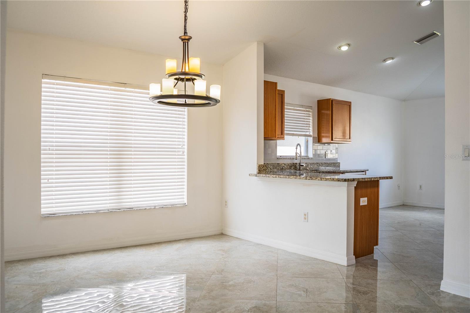 Image 15 of 59 For 1876 Holton Road