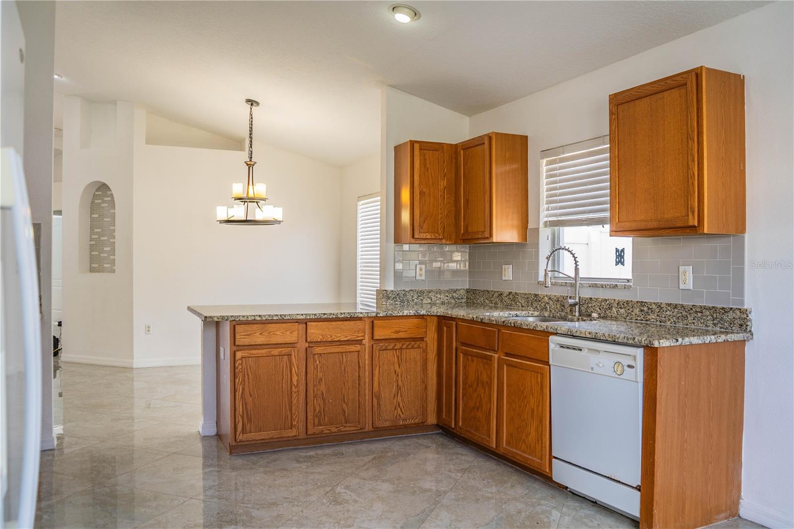 Image 20 of 59 For 1876 Holton Road