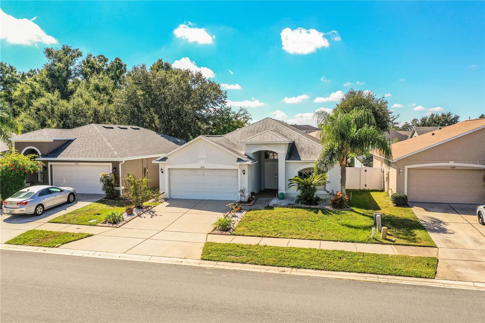 Image 3 of 59 For 1876 Holton Road