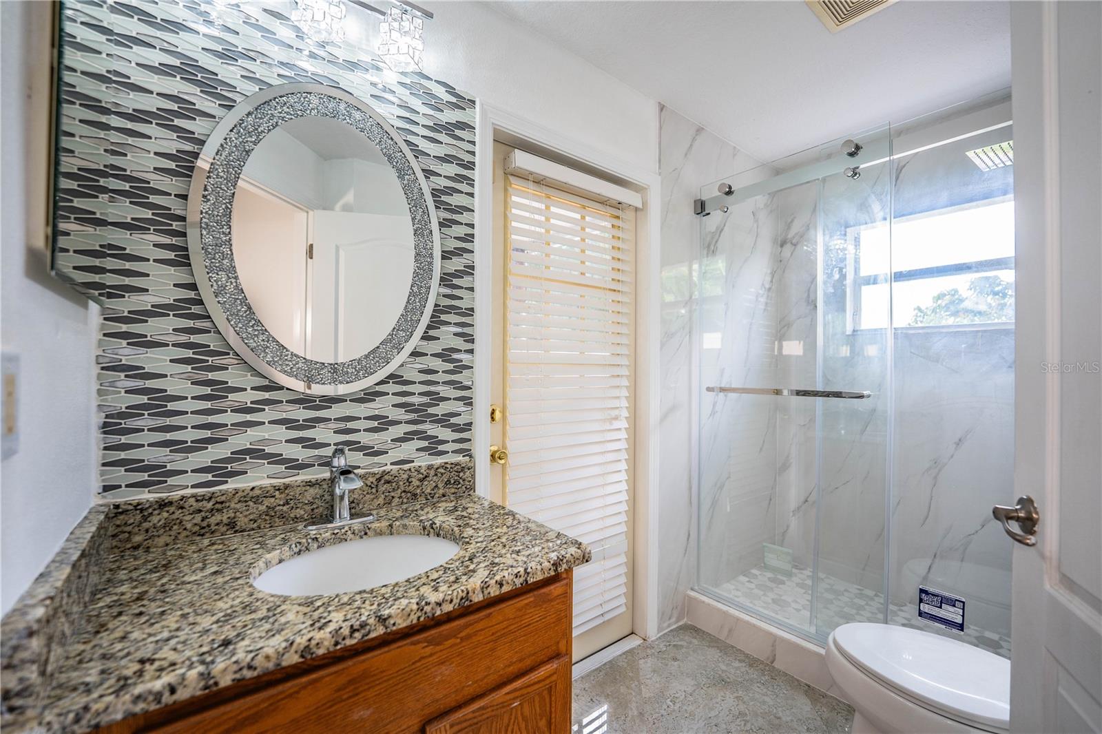 Image 39 of 59 For 1876 Holton Road