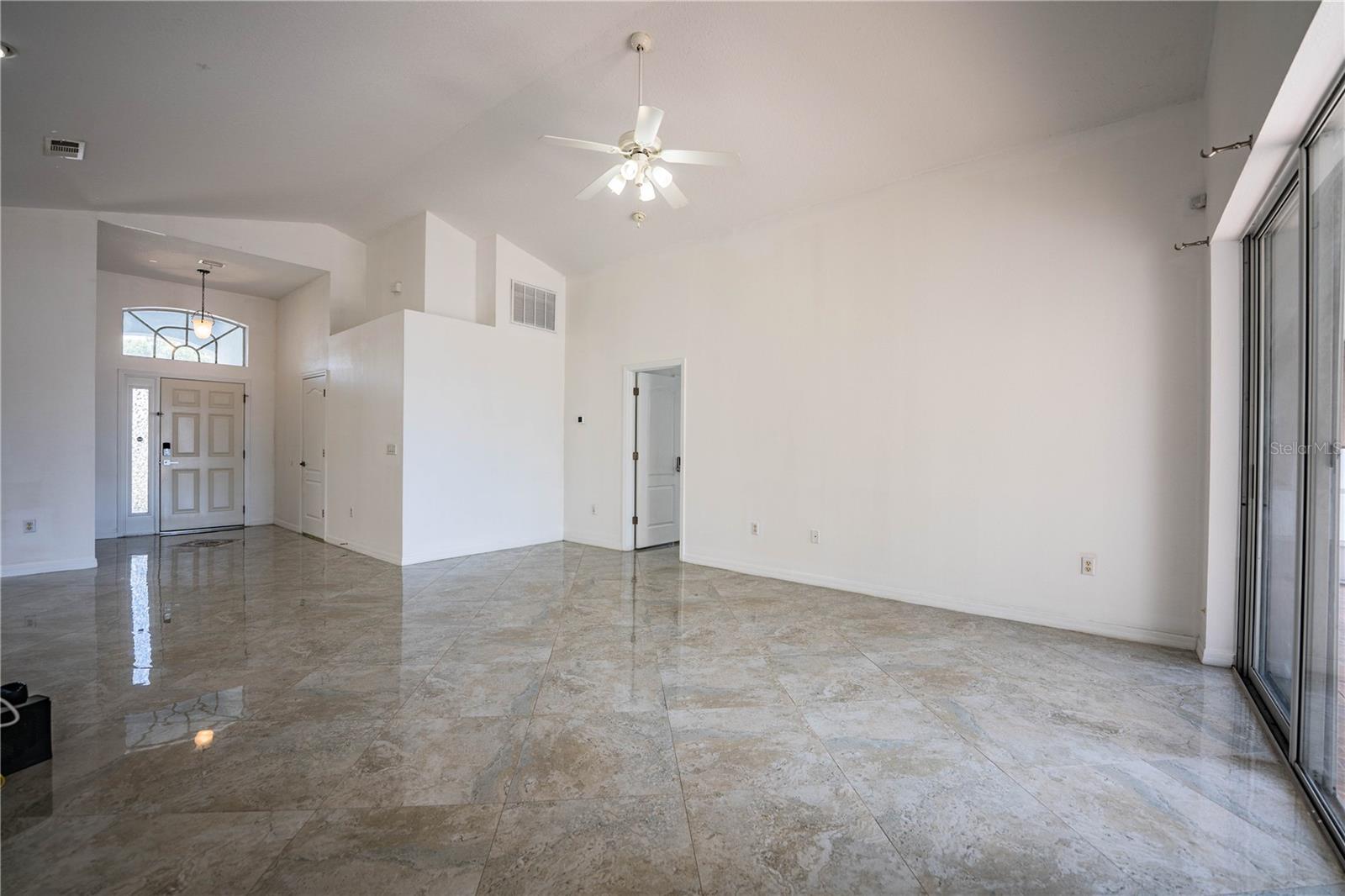 Image 43 of 59 For 1876 Holton Road