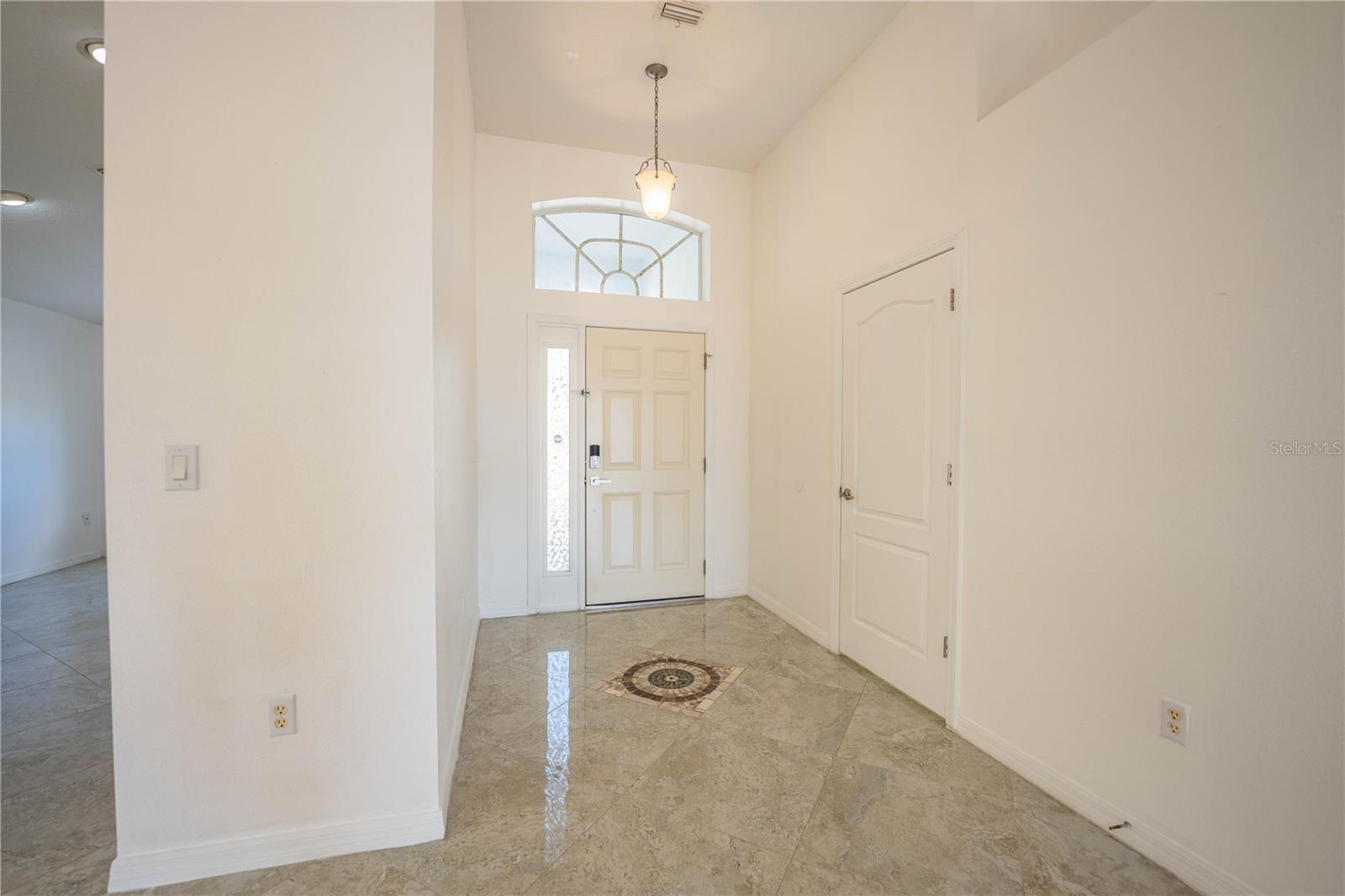 Image 44 of 59 For 1876 Holton Road