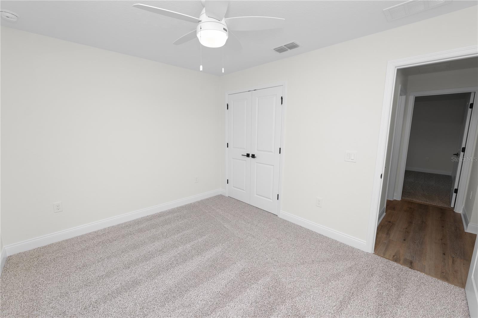 Image 27 of 42 For 745 Parker Street