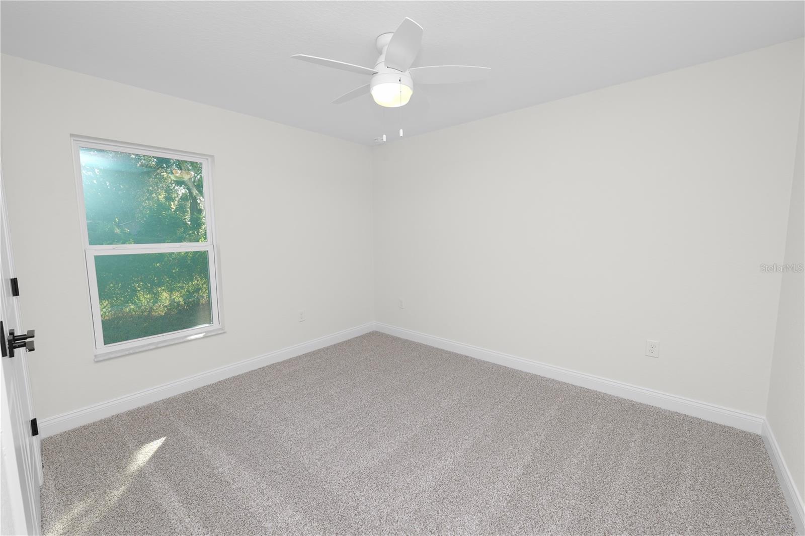 Image 28 of 42 For 745 Parker Street