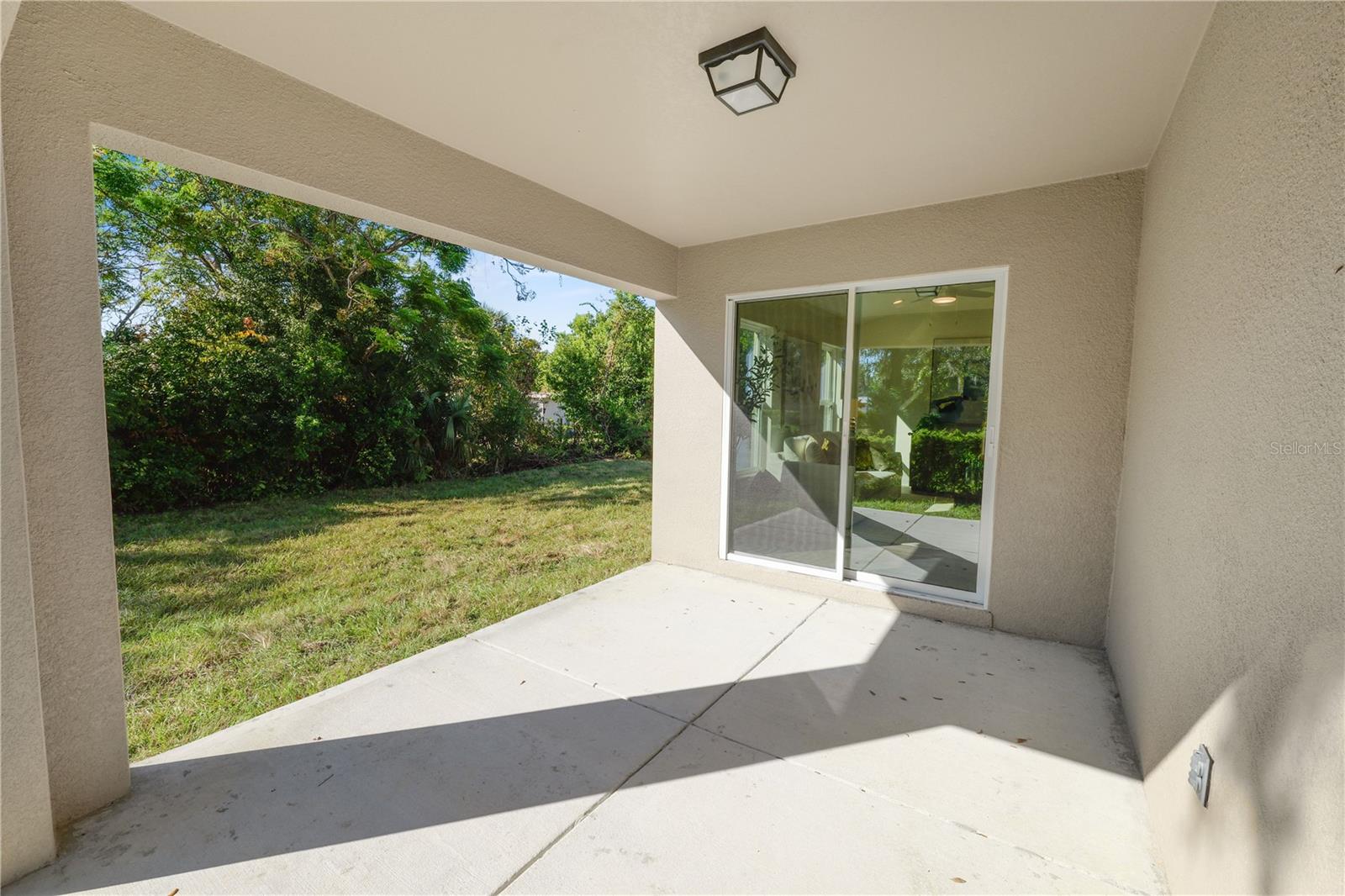 Image 31 of 42 For 745 Parker Street