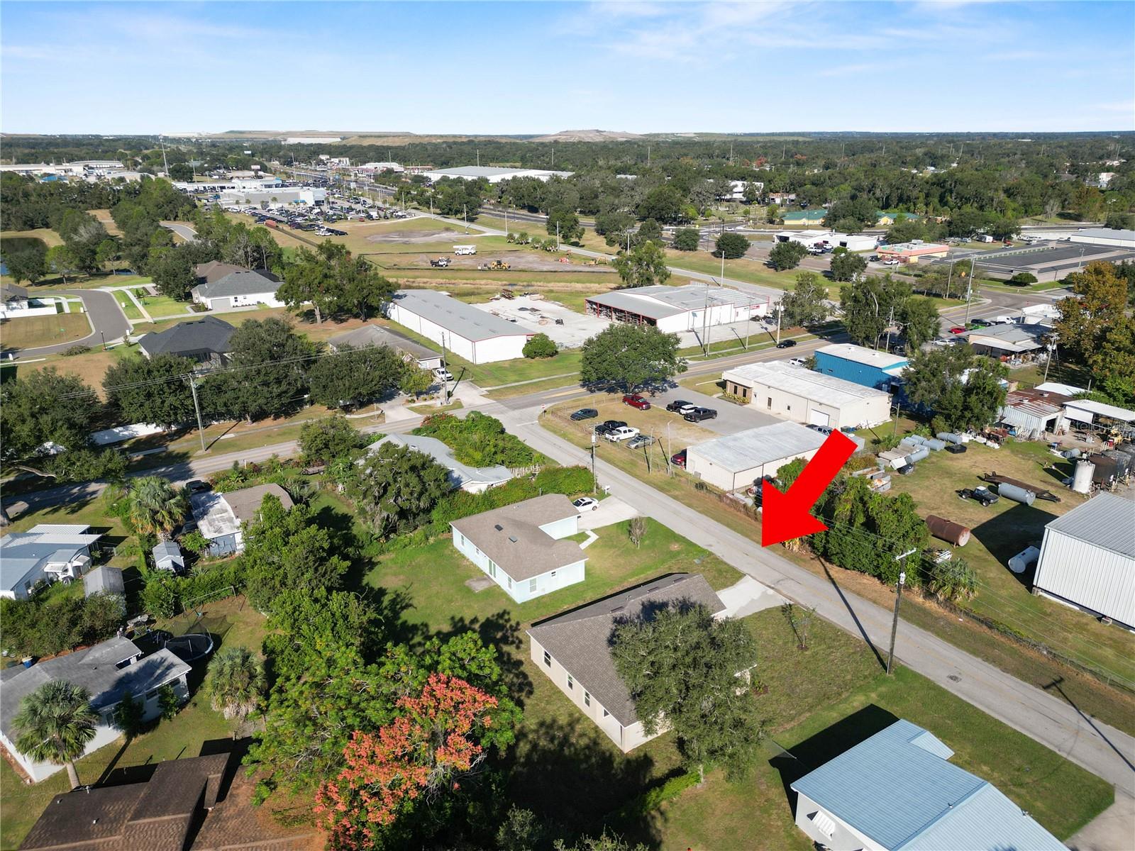 Image 37 of 42 For 745 Parker Street