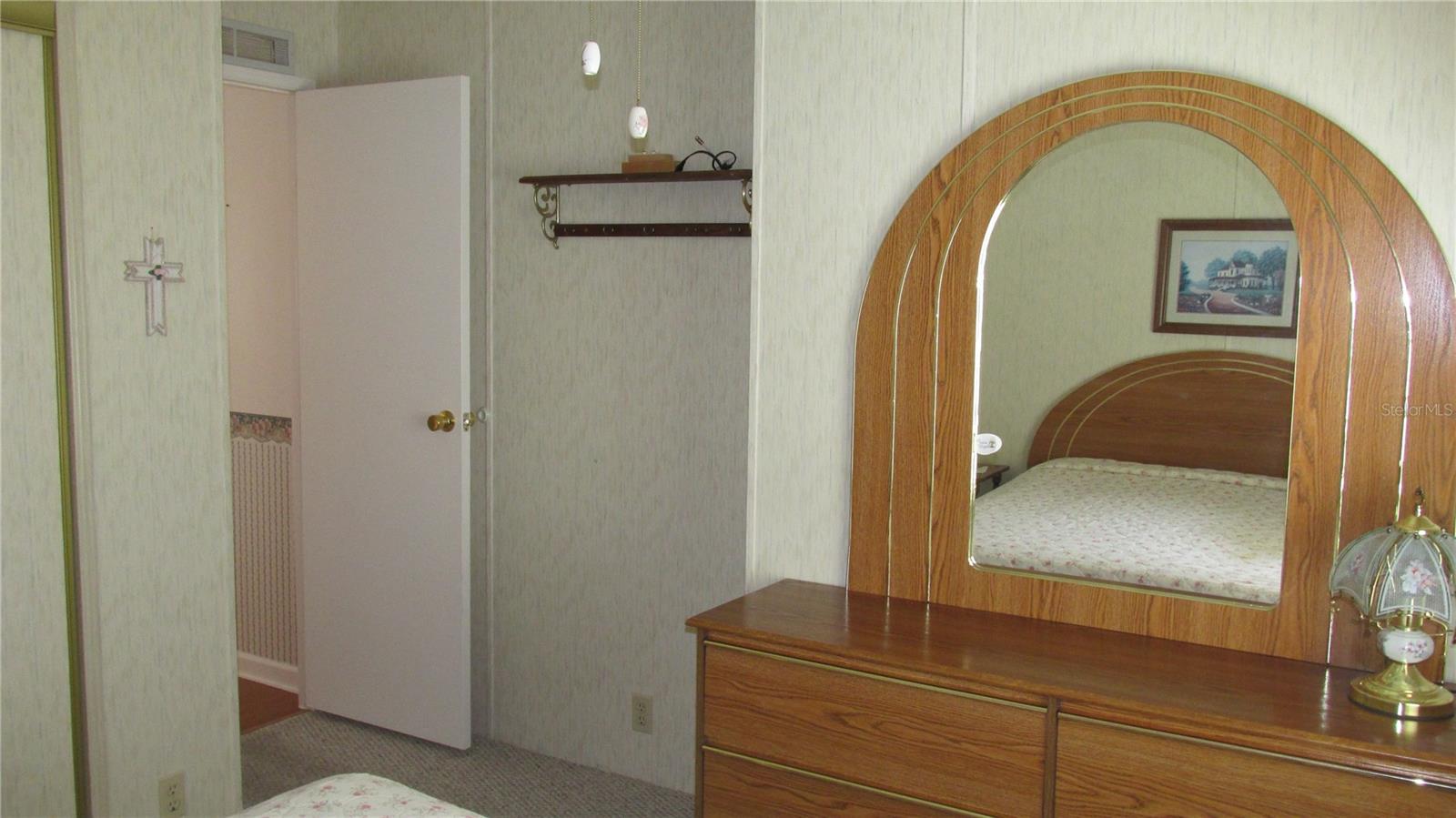 Image 17 of 21 For 253 Ramsgate Way