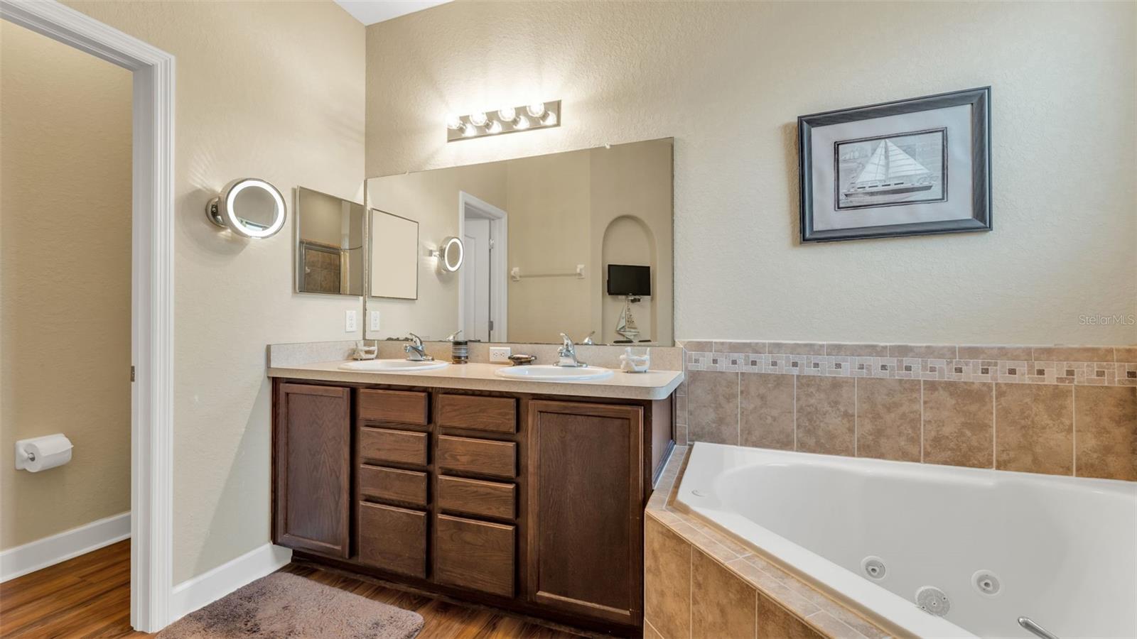 Image 20 of 40 For 6473 Royal Preserve Drive