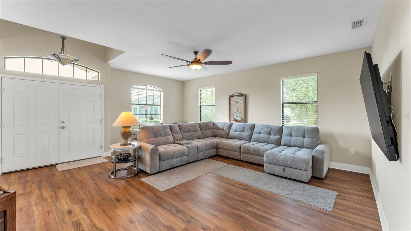 Image 5 of 40 For 6473 Royal Preserve Drive