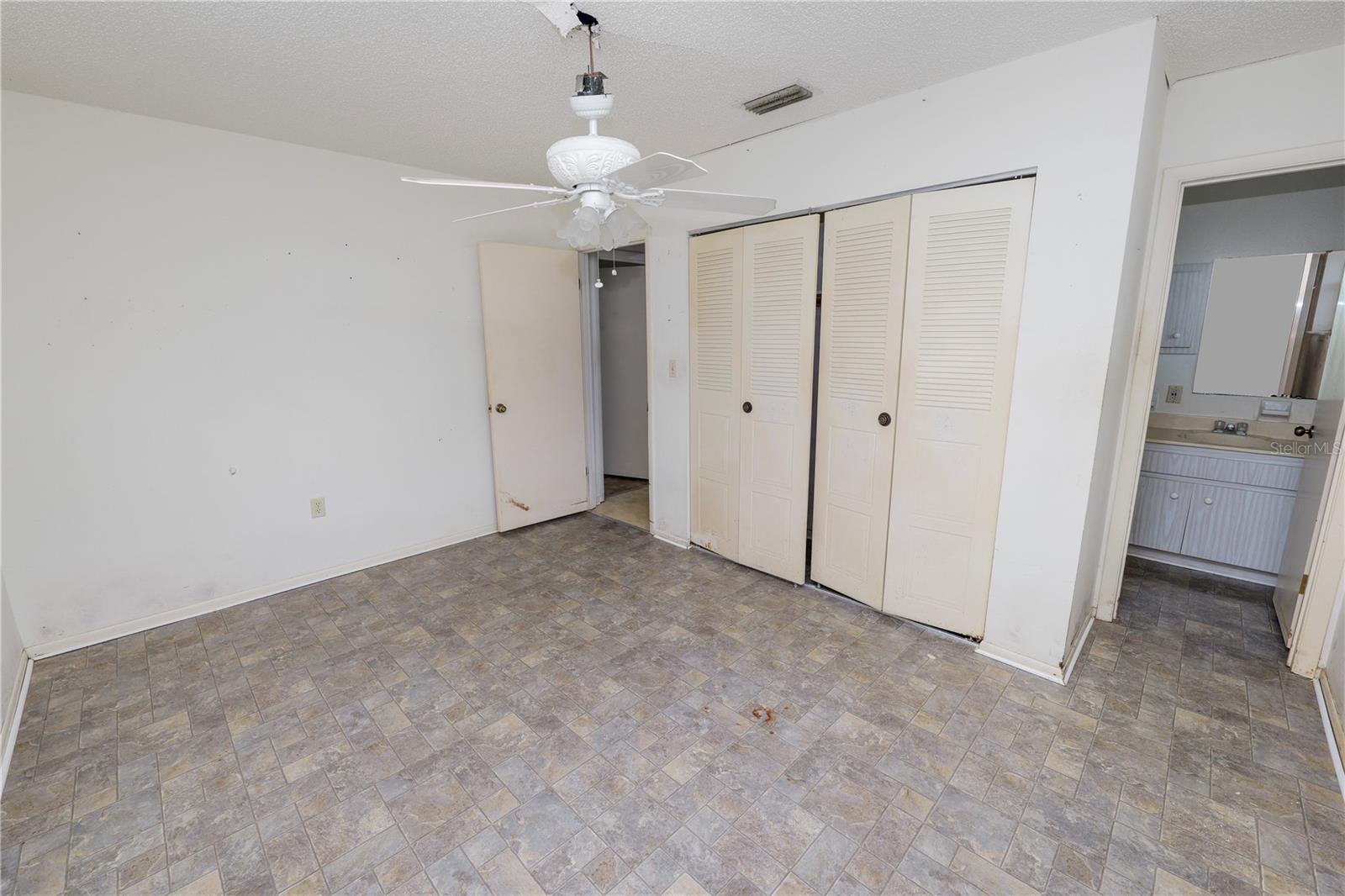 Image 10 of 24 For 2912 Woodcrest Lane