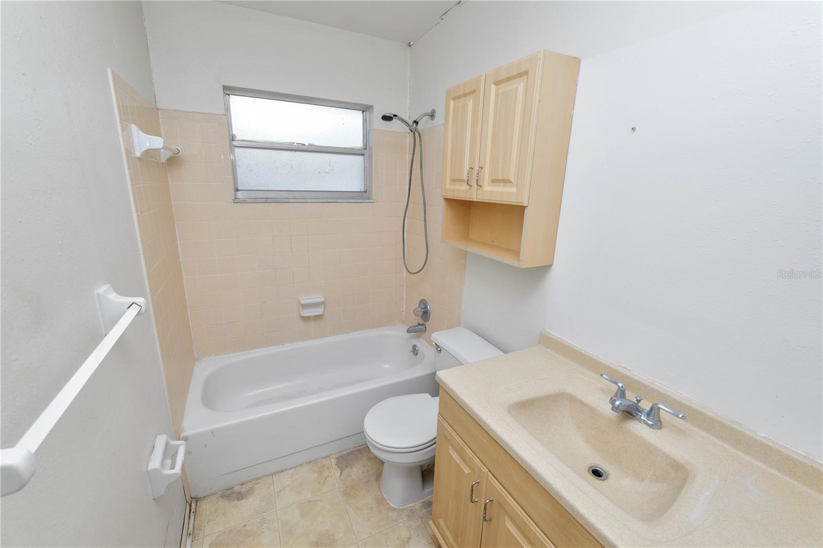 Image 15 of 24 For 2912 Woodcrest Lane