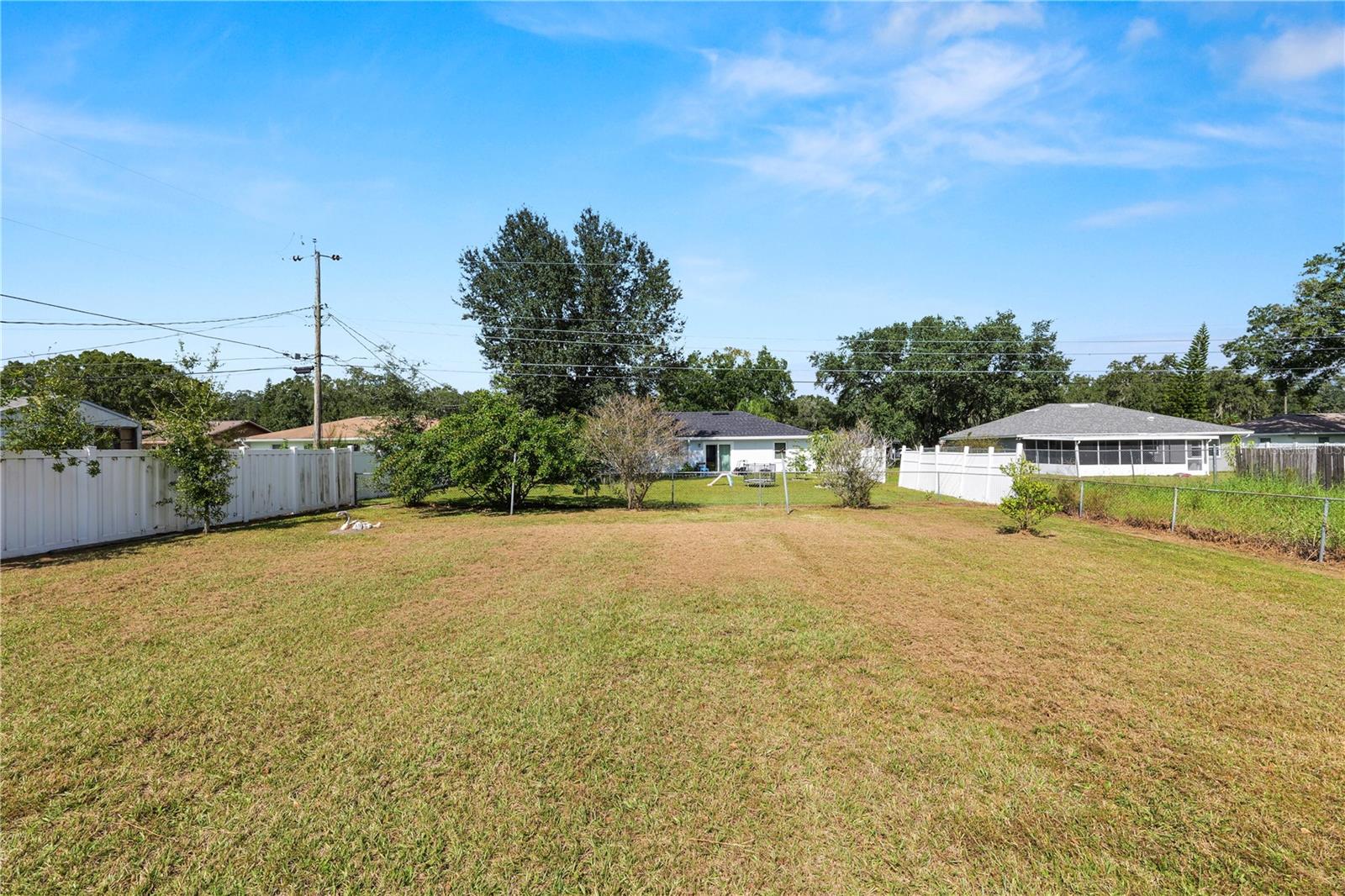 Image 23 of 24 For 2912 Woodcrest Lane